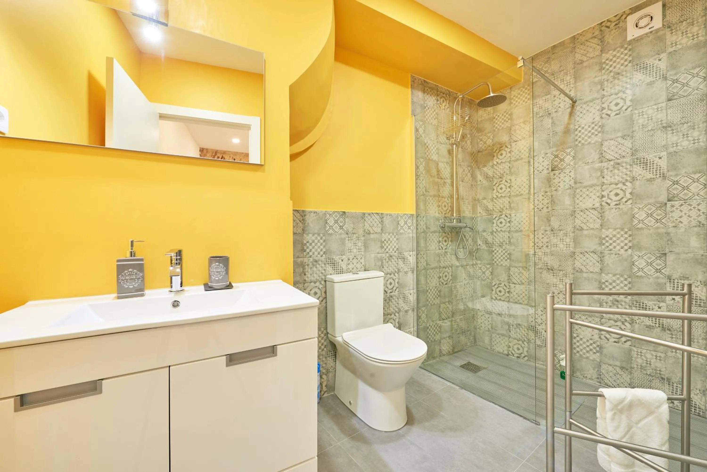 Bathroom in Lisbon Inn Bica Suites