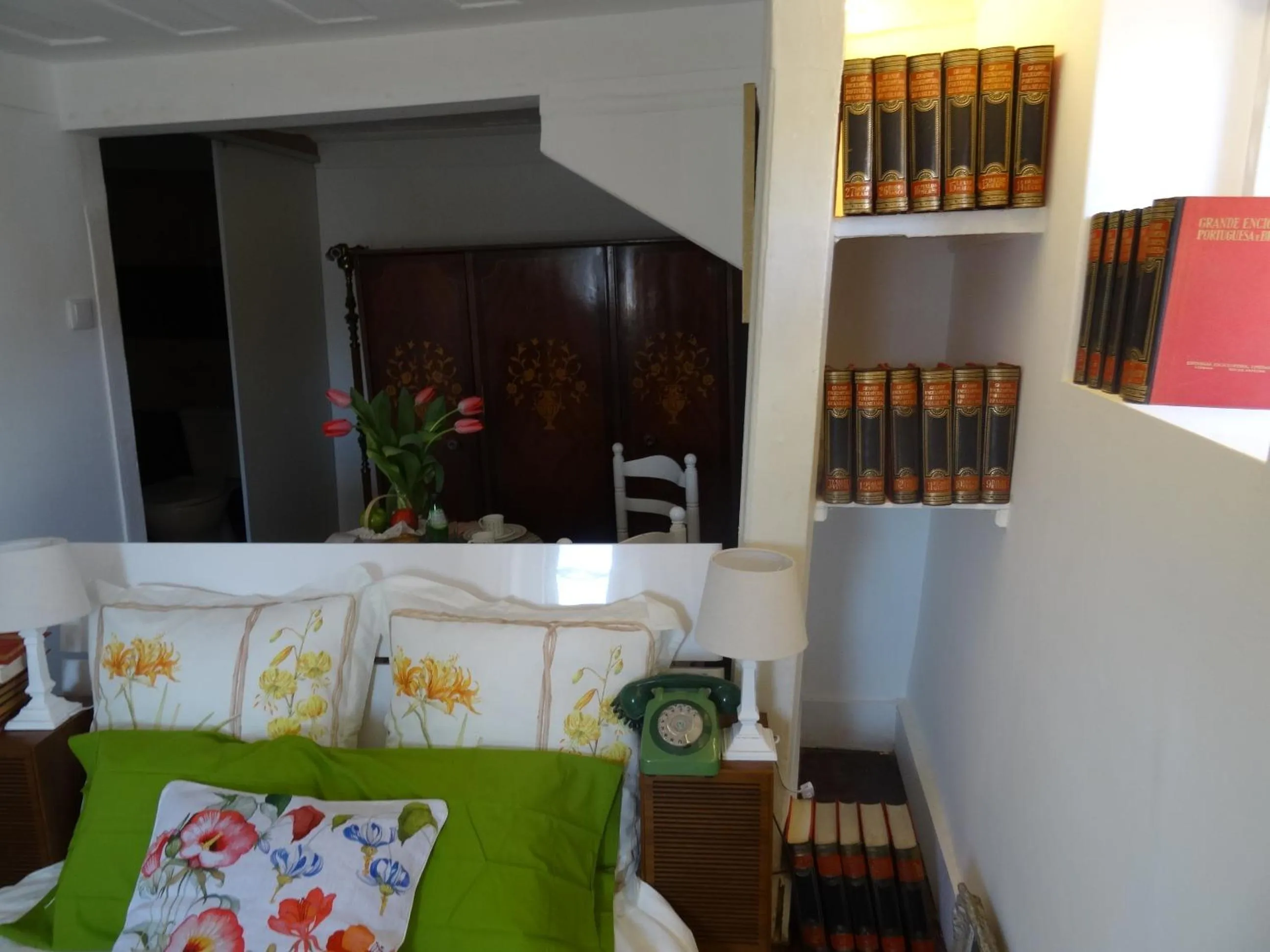 Bed in Lisbon Inn Bica Suites