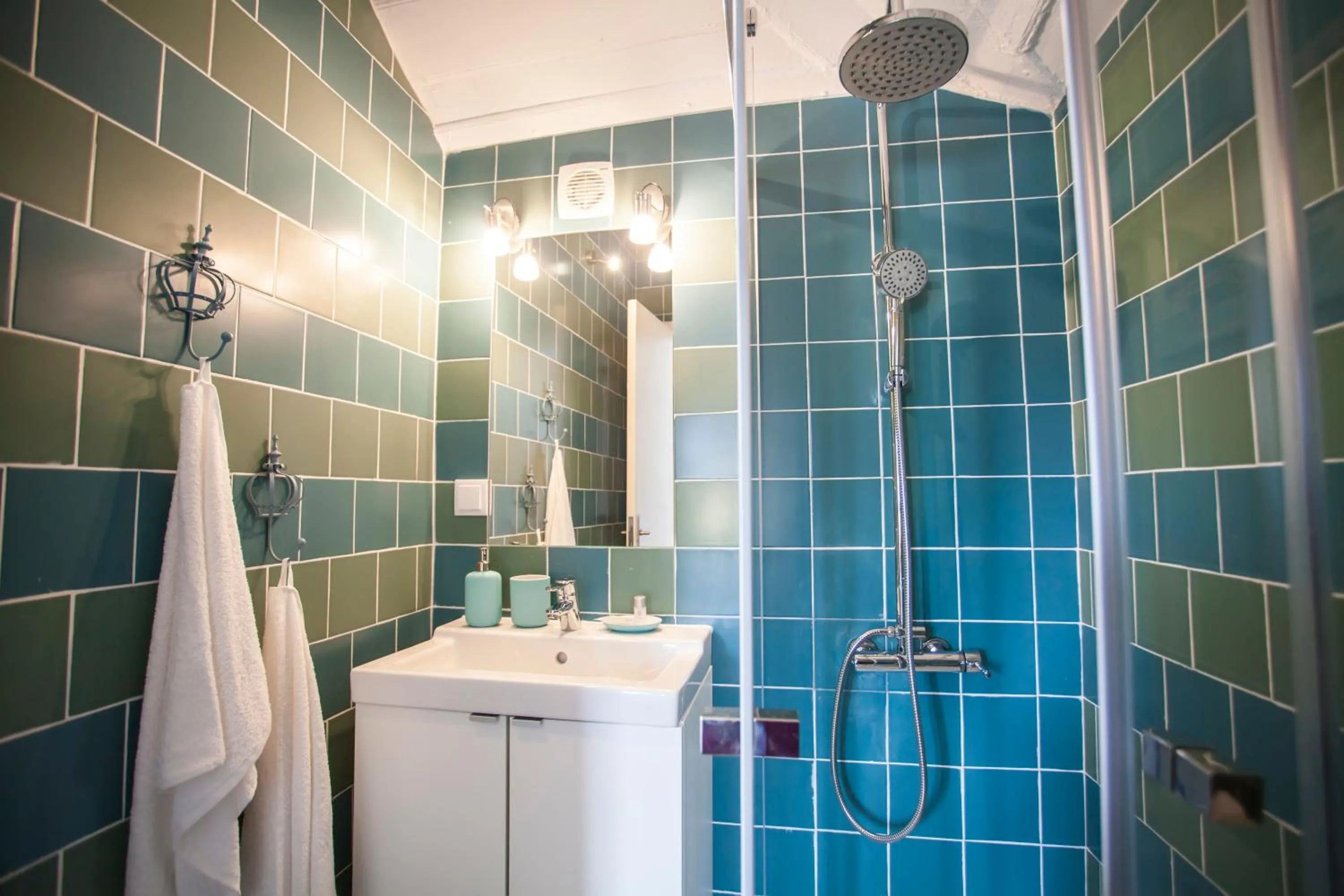 Bathroom in Lisbon Inn Bica Suites