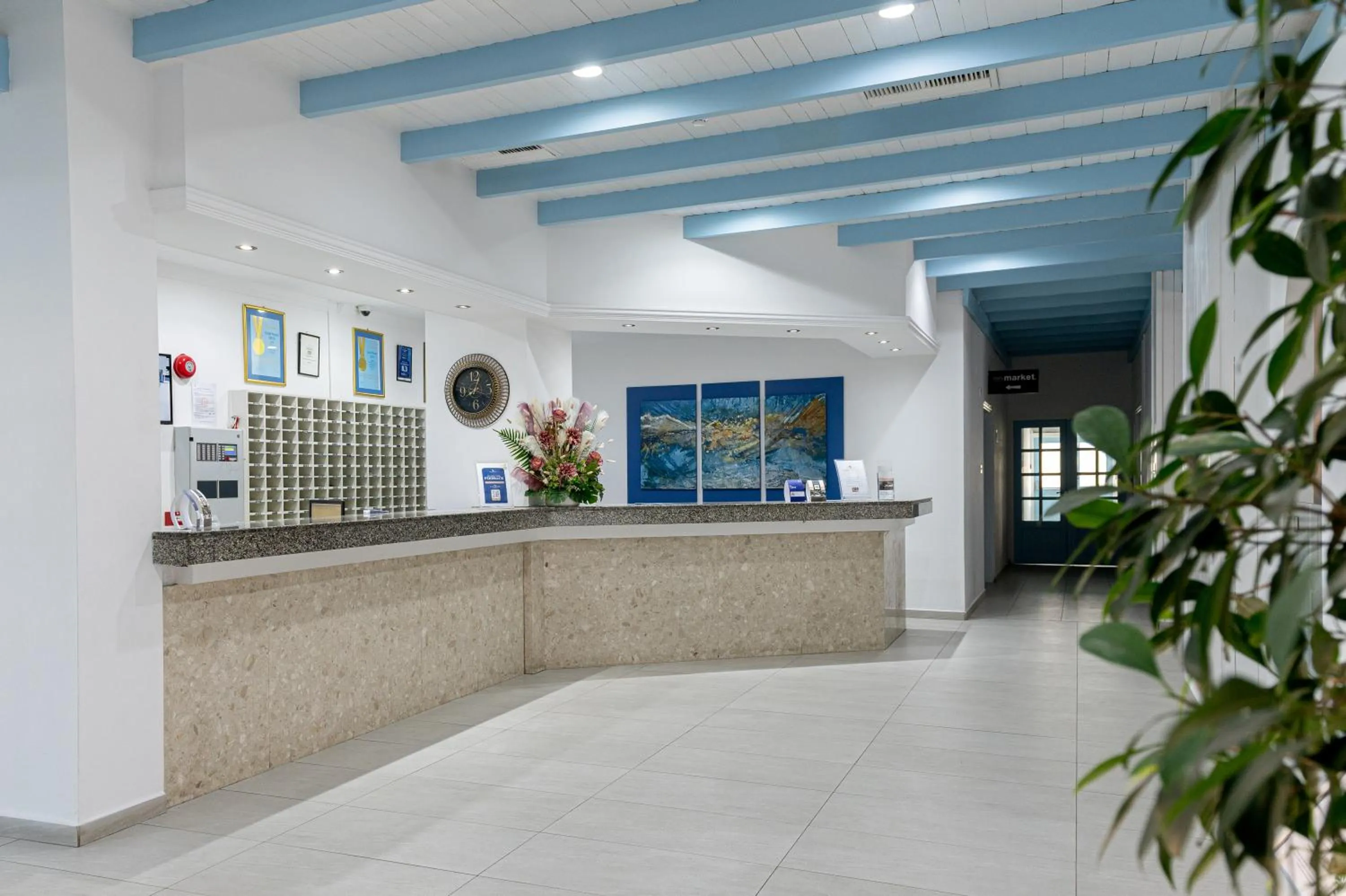 Facade/entrance in Kefalos Damon Hotel Apartments