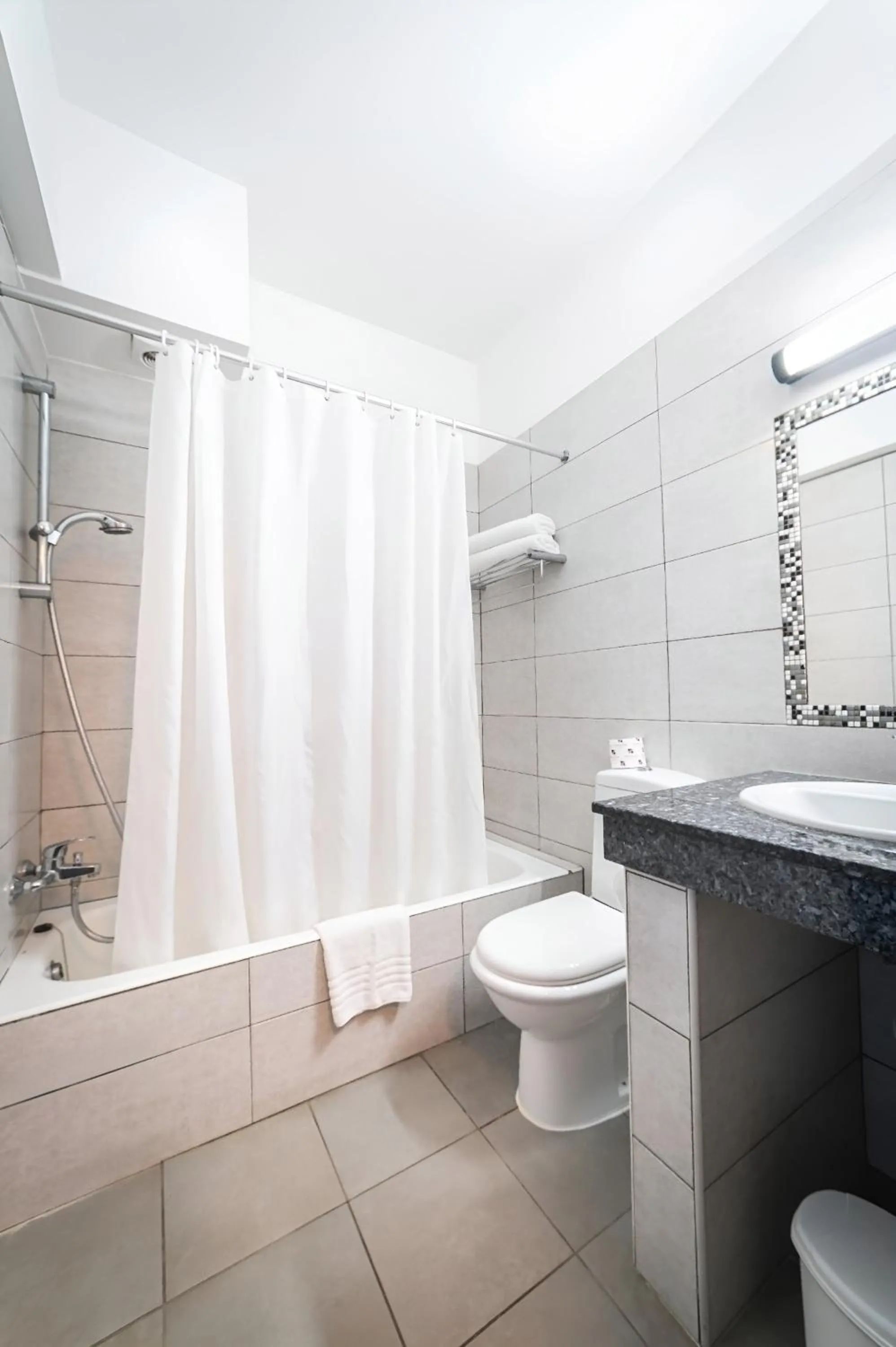 Bathroom in Kefalos Damon Hotel Apartments