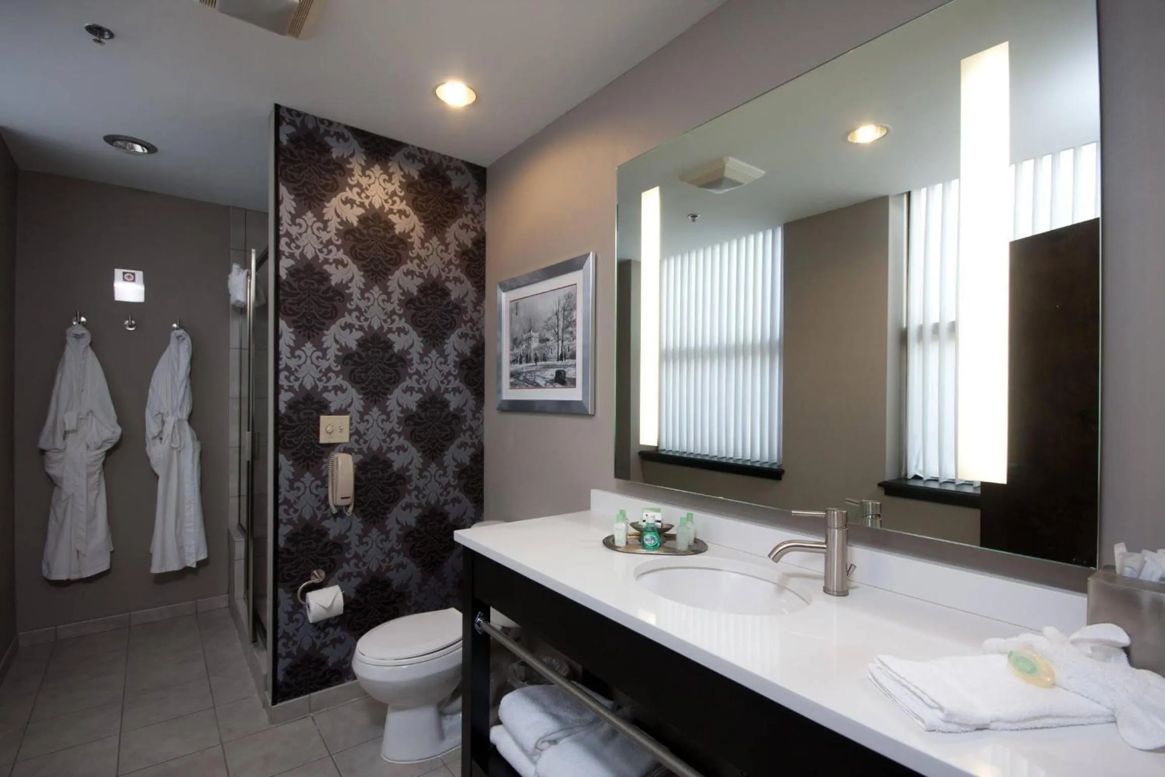 Bedroom in The Giacomo, an Ascend Collection Hotel