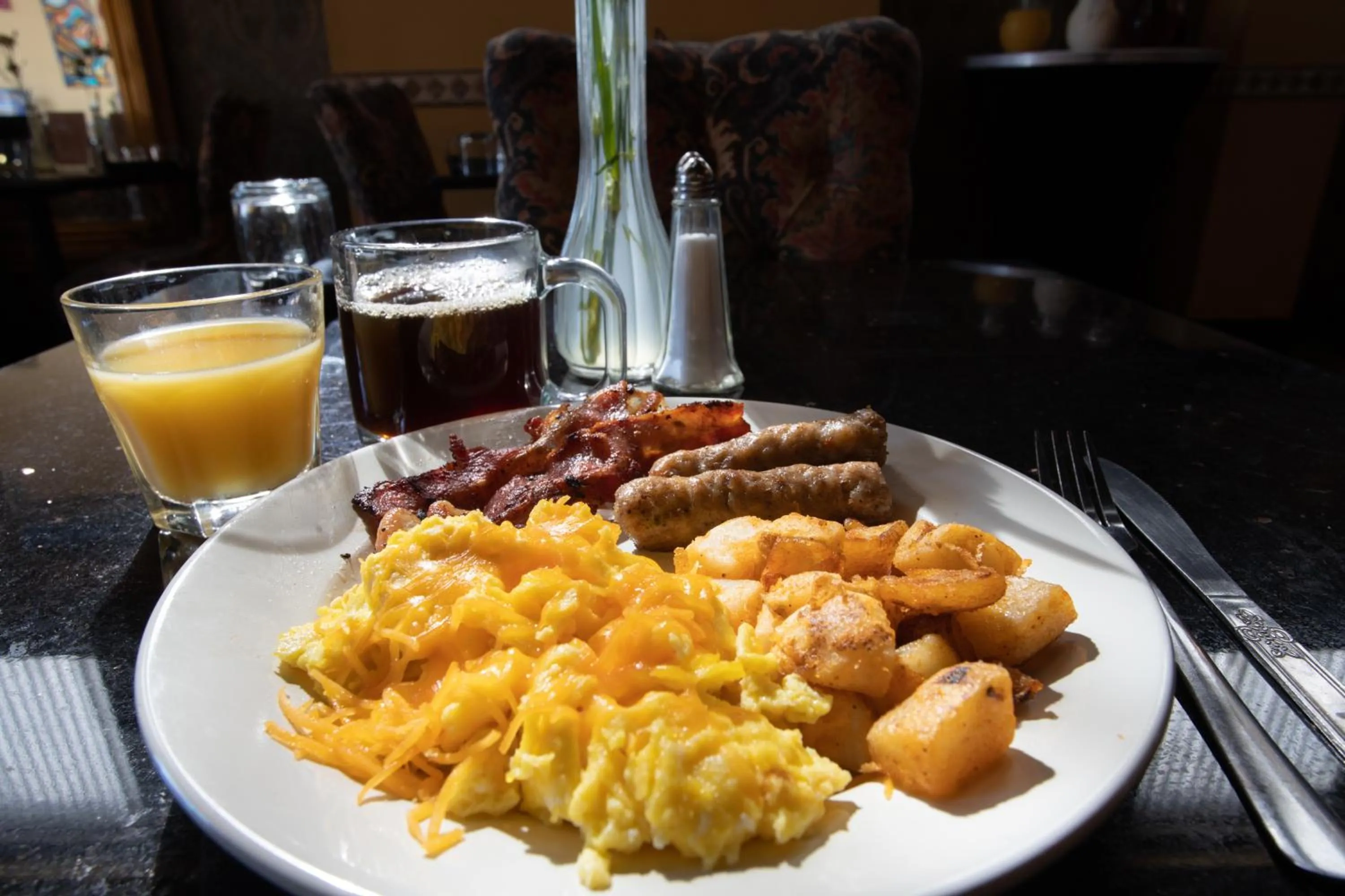 Food and drinks in The Giacomo, an Ascend Collection Hotel