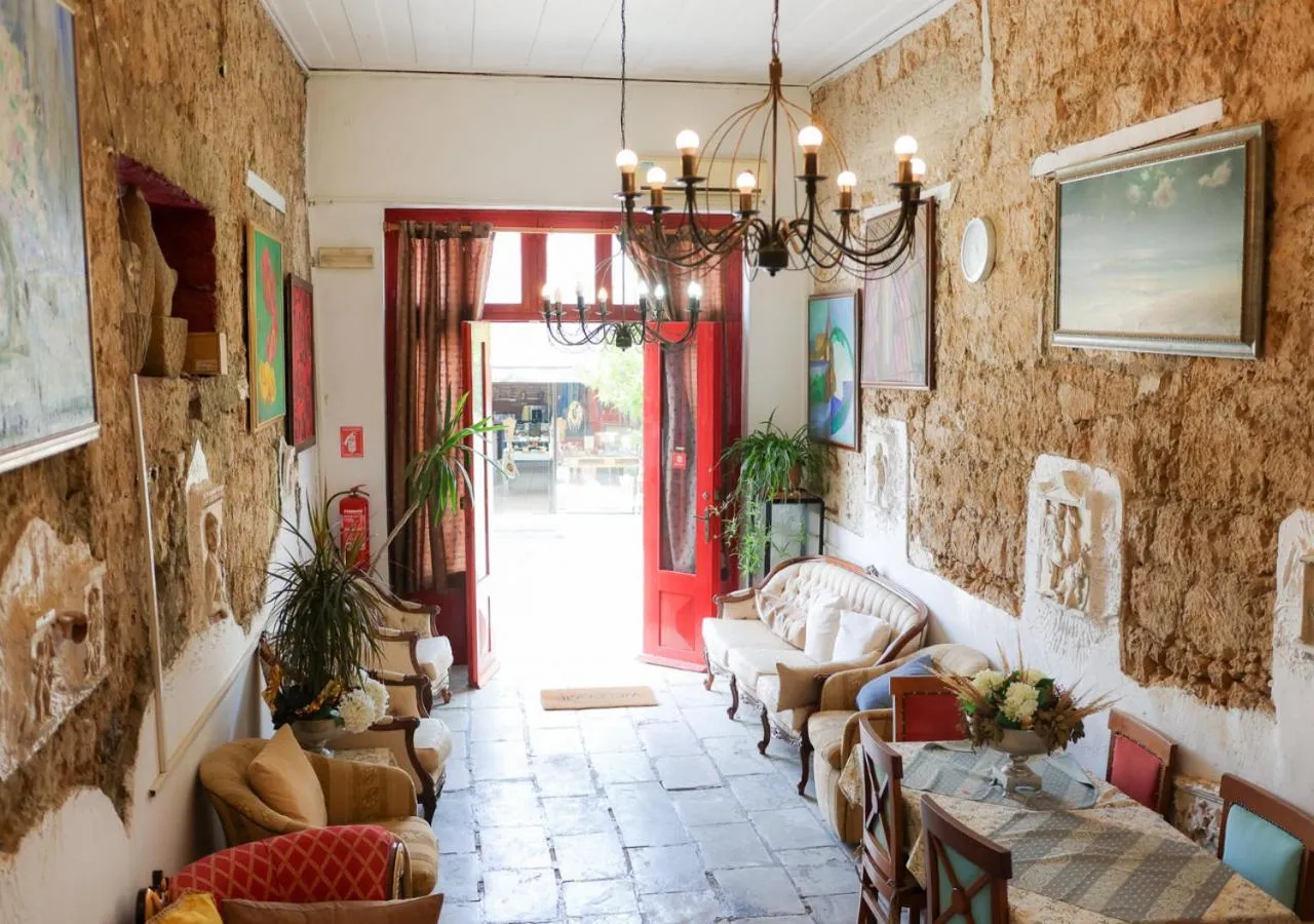 Kiniras Traditional Hotel & Restaurant