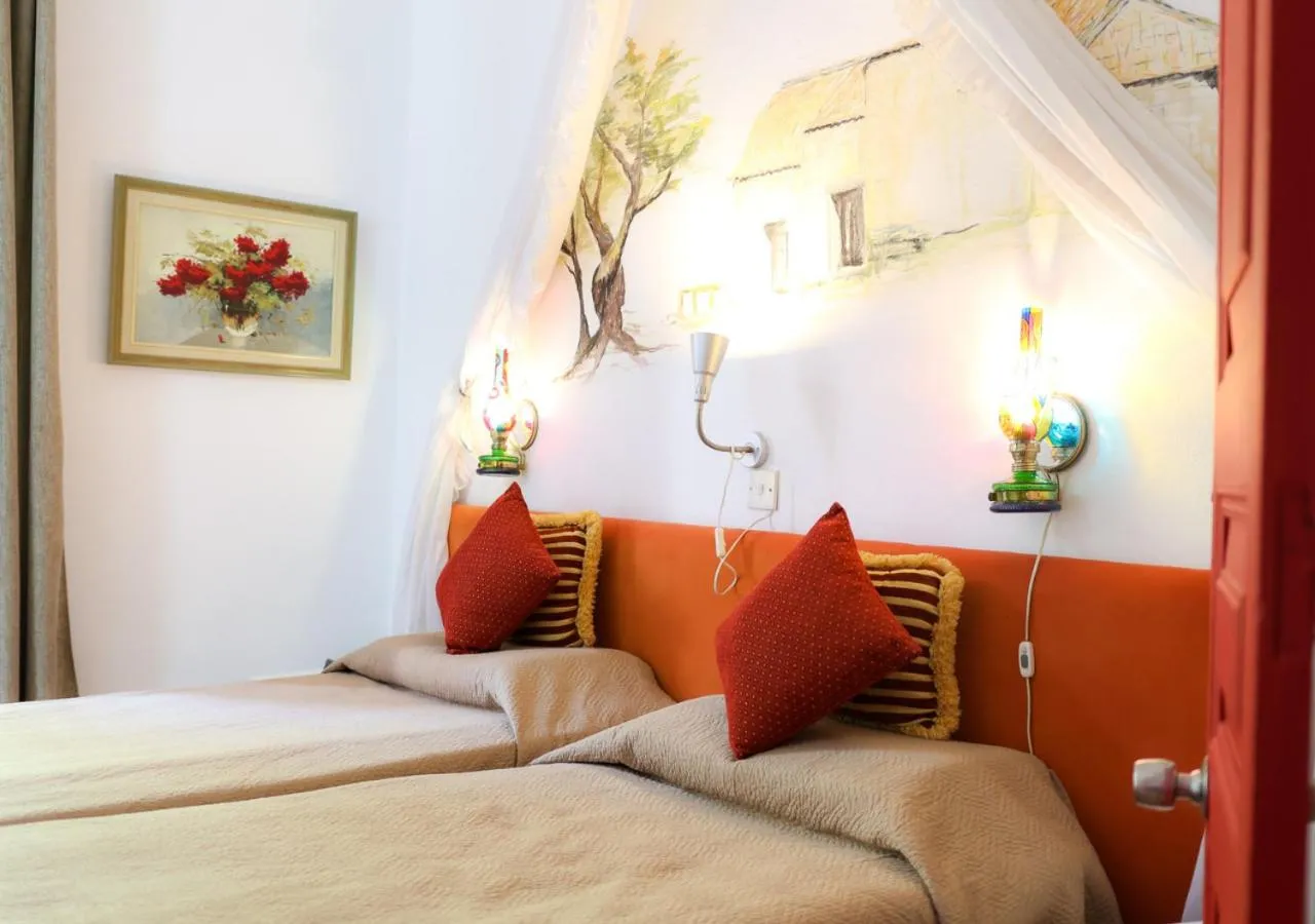 Kiniras Traditional Hotel & Restaurant