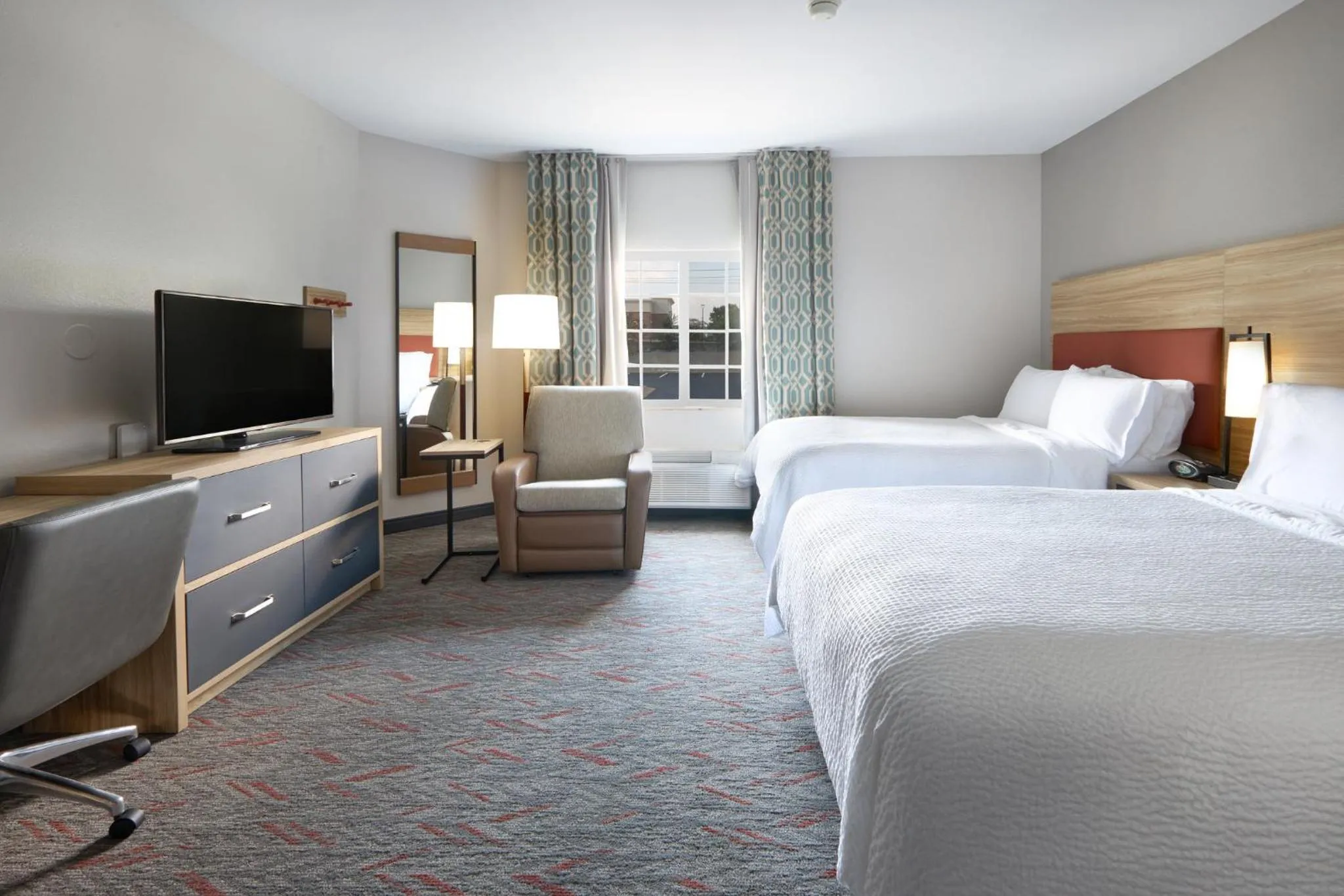 Photo of the whole room, Bed in Candlewood Suites Hot Springs by IHG