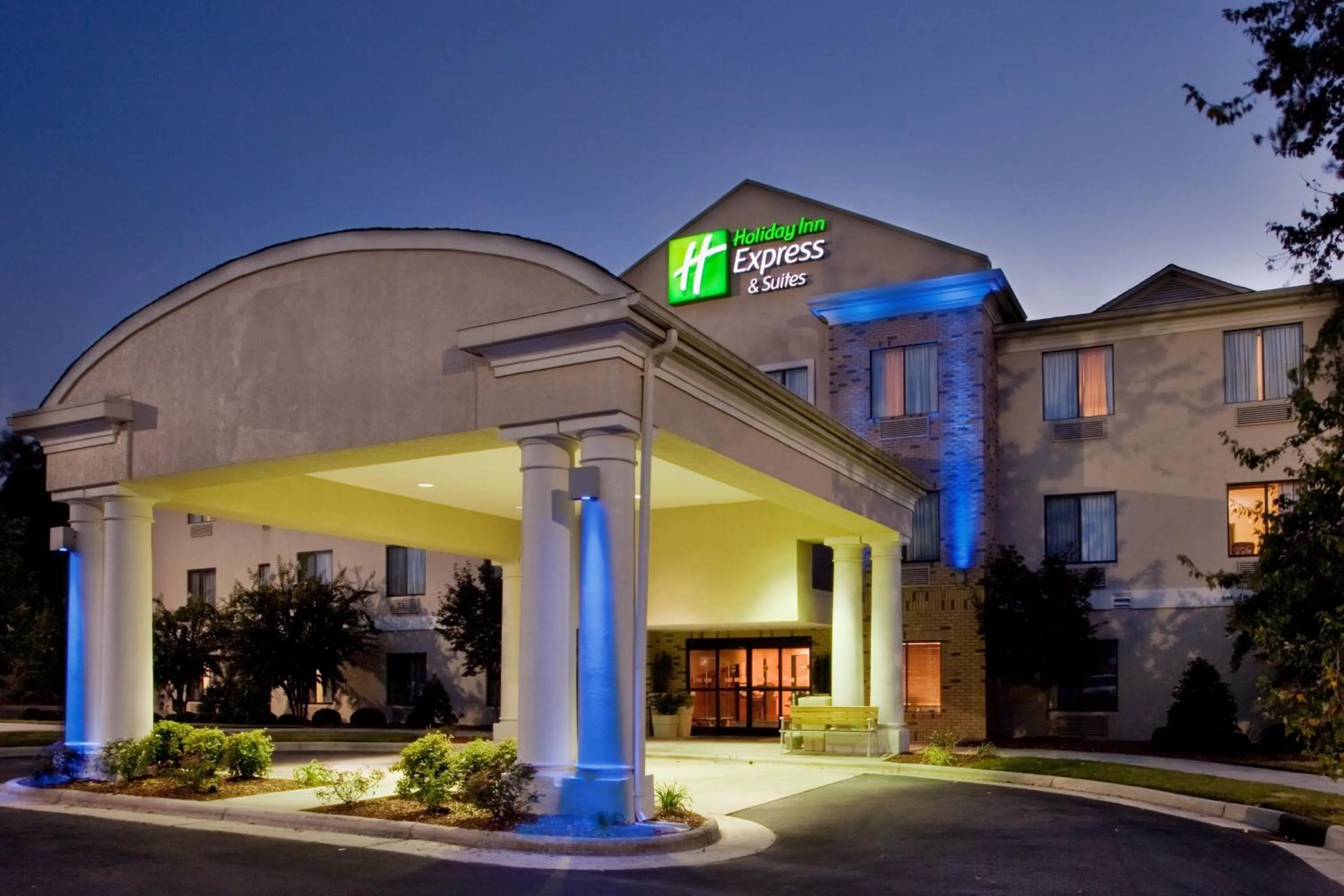 Property building in Holiday Inn Express Hotel & Suites Kinston by IHG