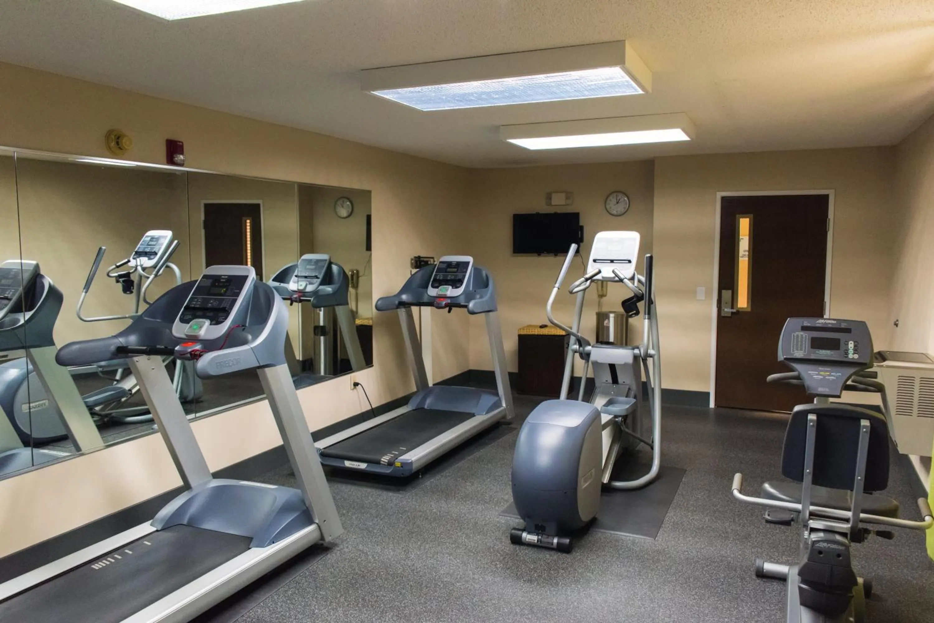 Fitness centre/facilities in Holiday Inn Express Hotel & Suites Kinston by IHG