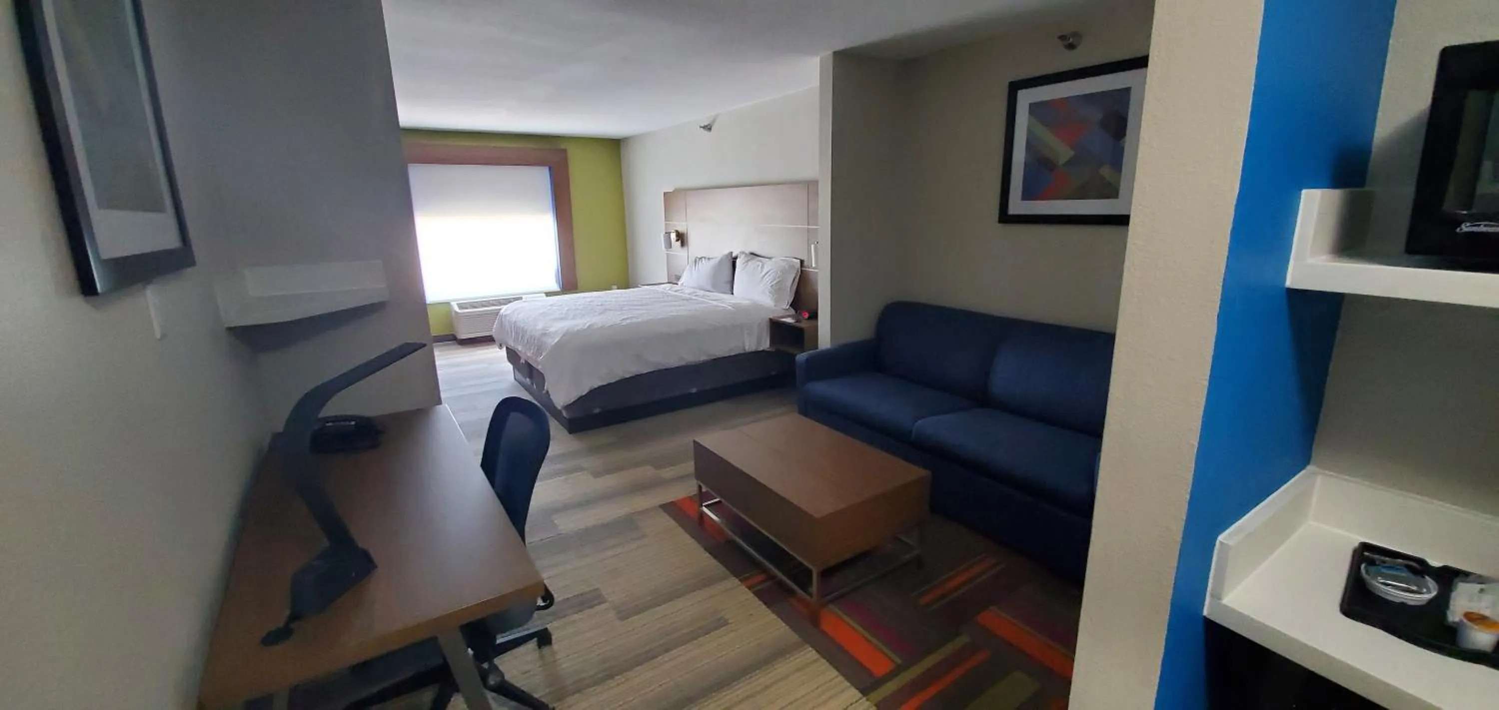 Photo of the whole room in Holiday Inn Express Hotel & Suites Kinston by IHG
