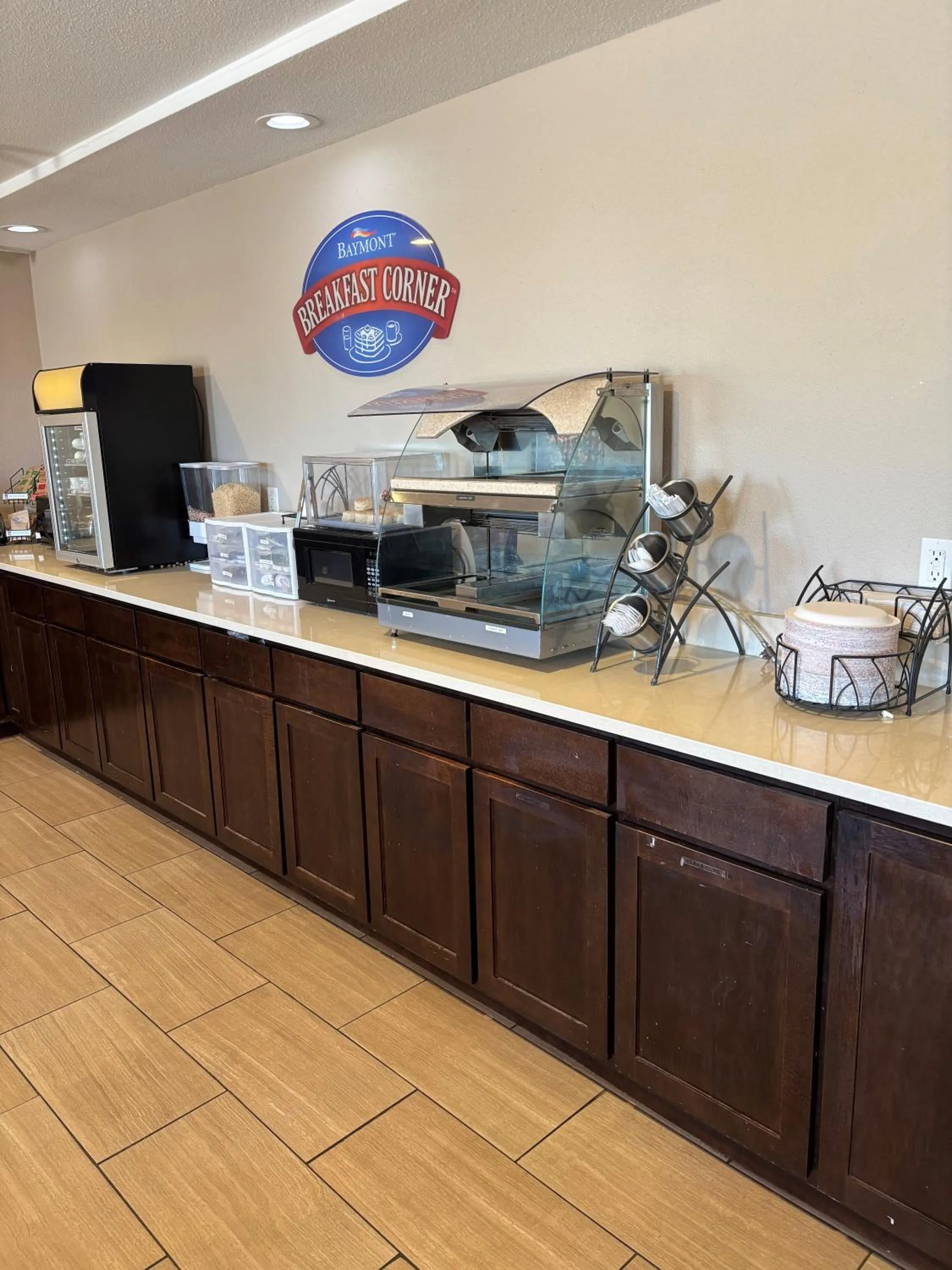 Breakfast in Baymont by Wyndham Fulton