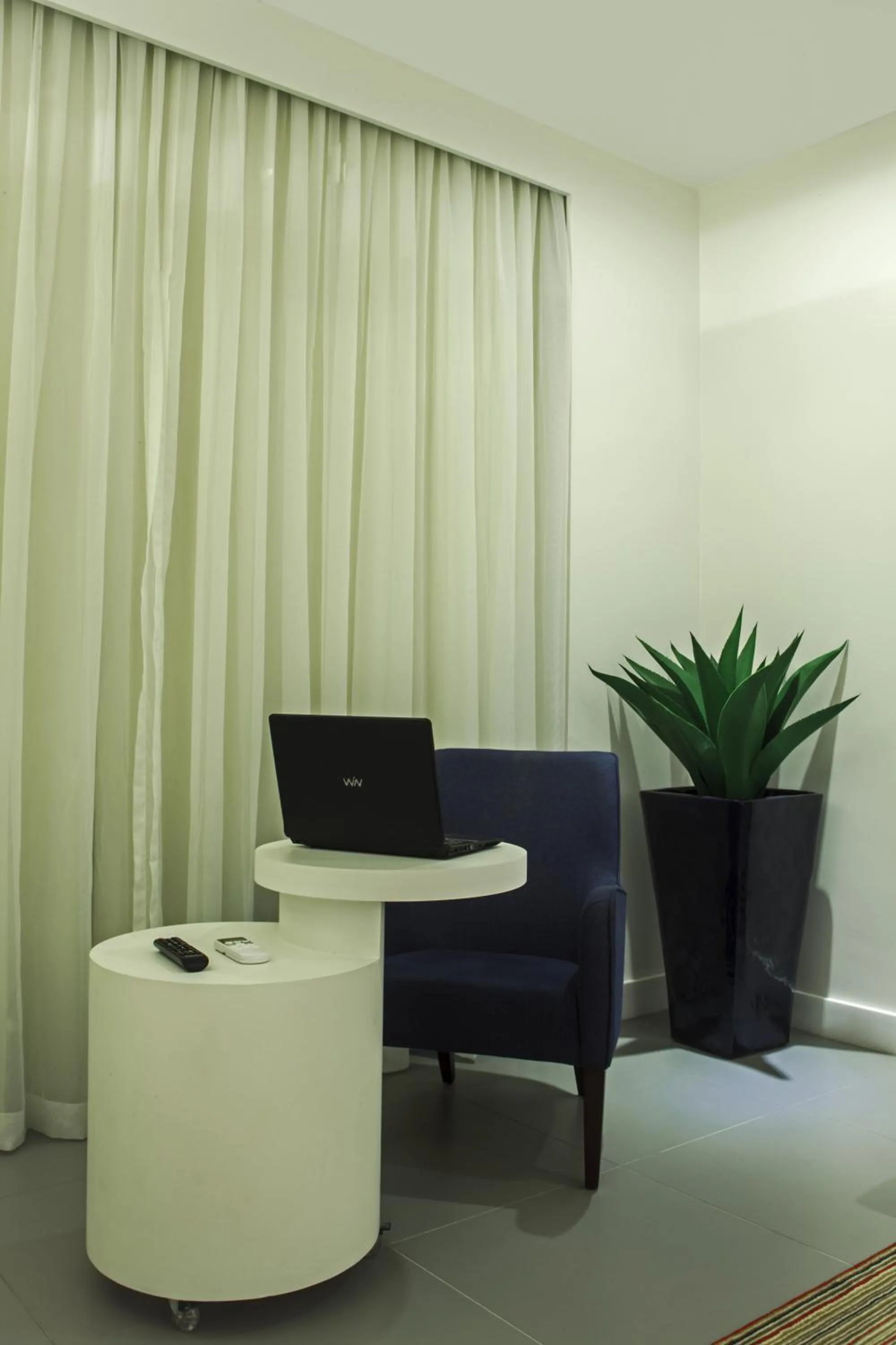 Seating area in ibis Styles Rondonopolis