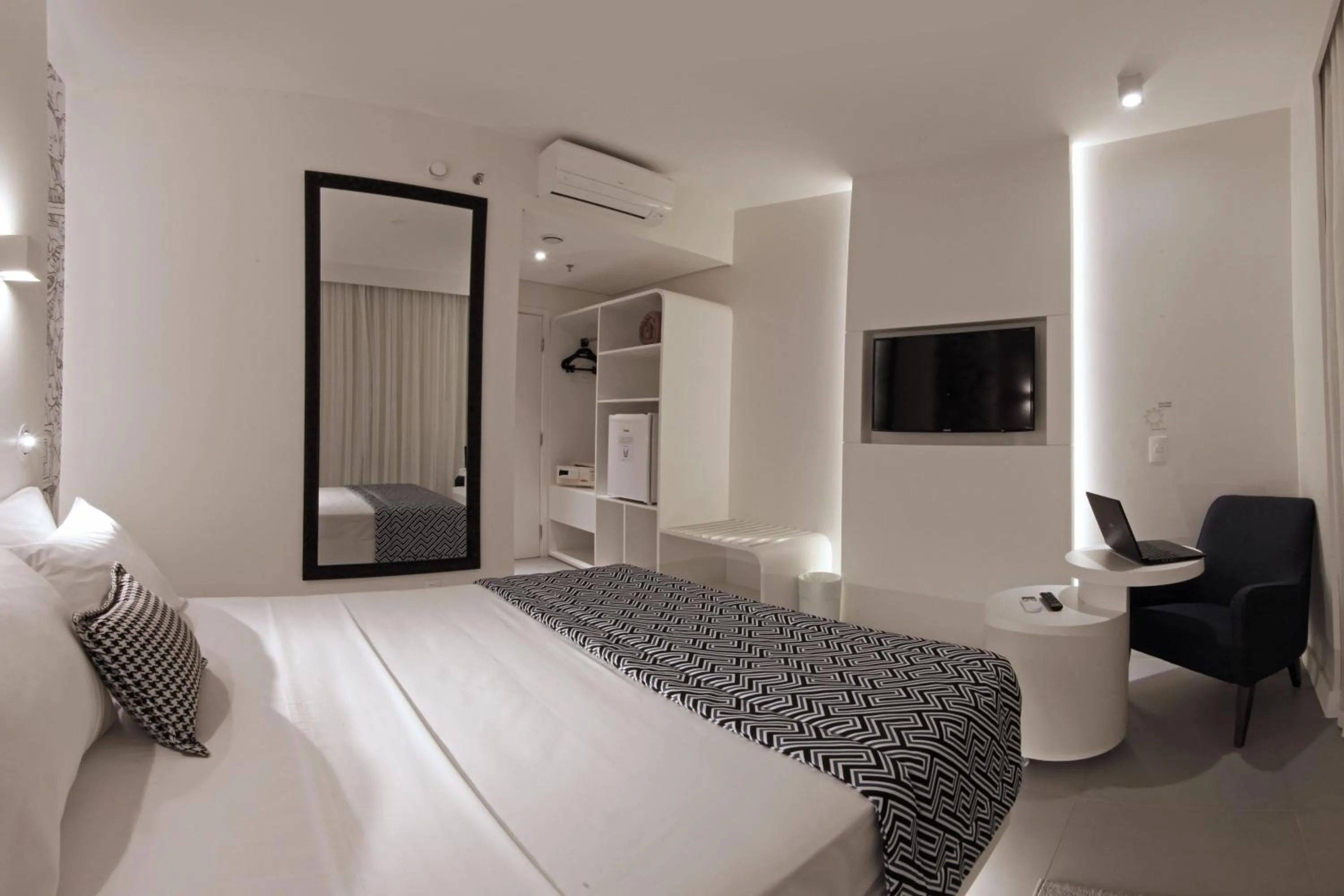 Bedroom, Bed in ibis Styles Rondonopolis