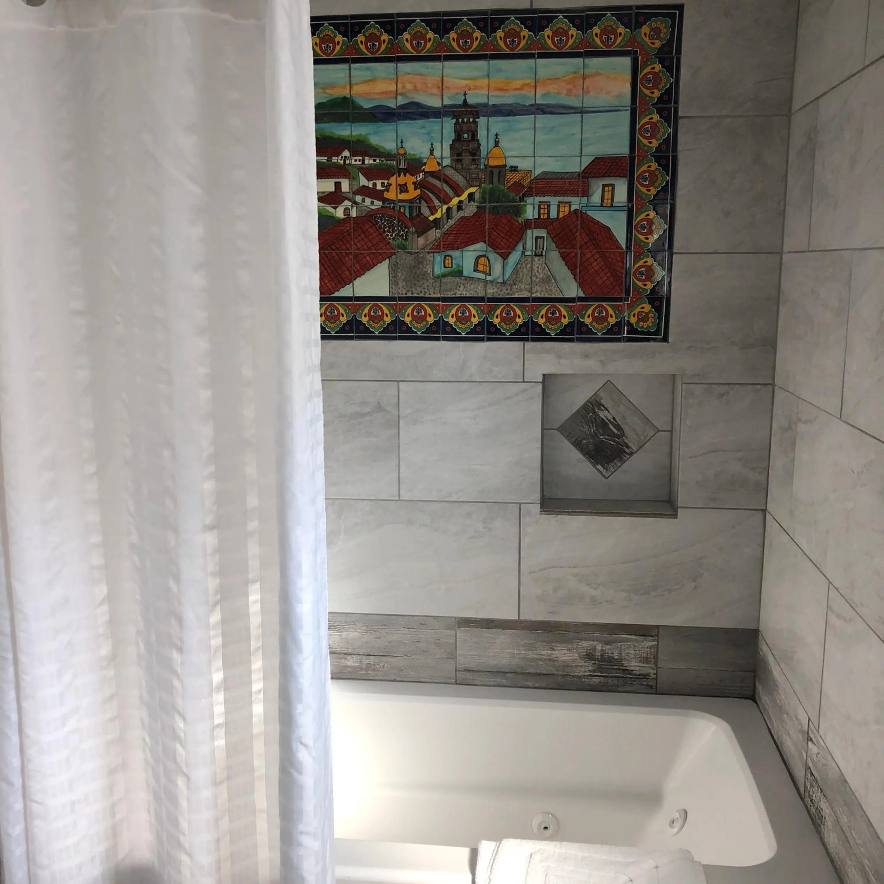 Shower in Ala Mar by the Sea