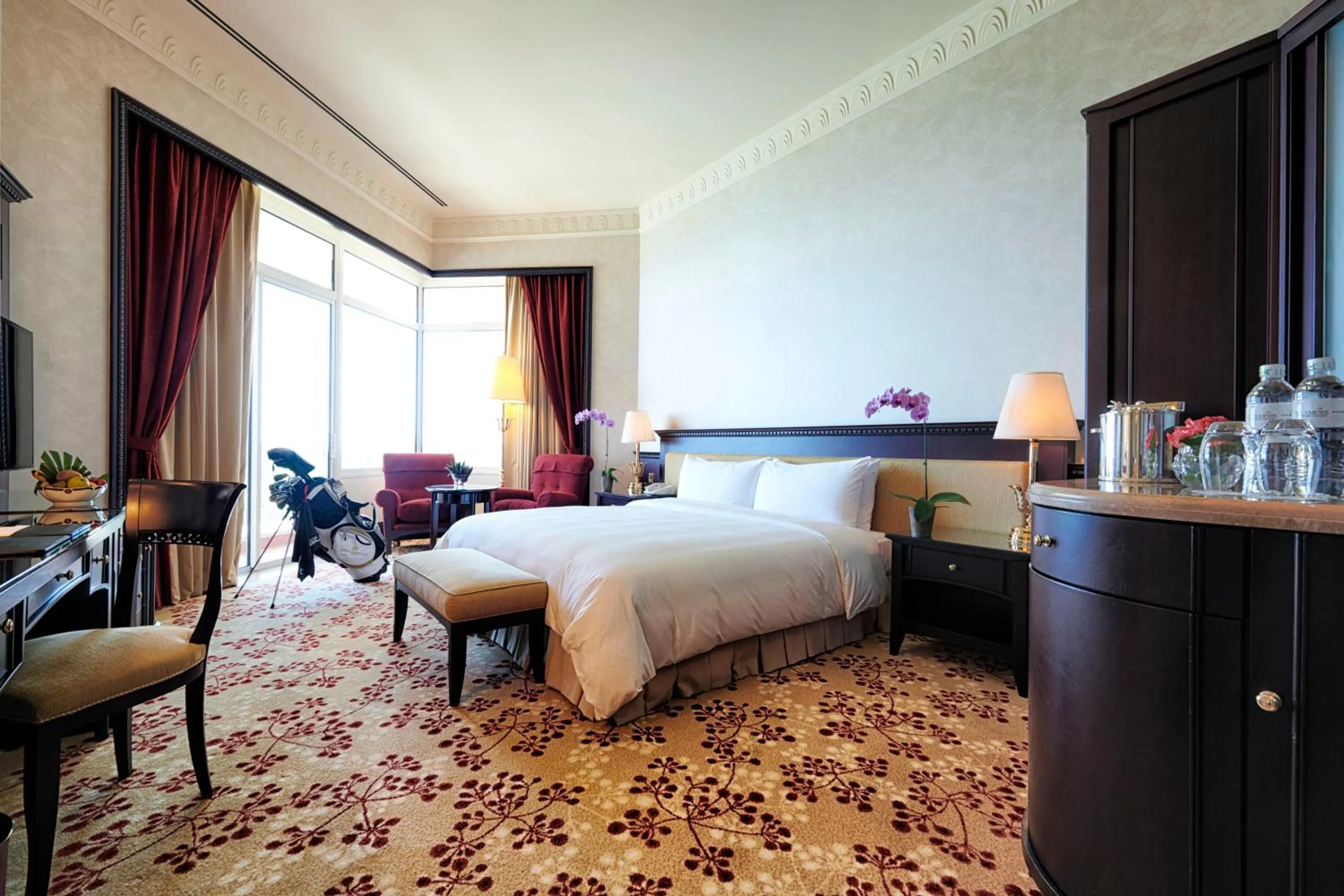 Bed in The Empire Brunei