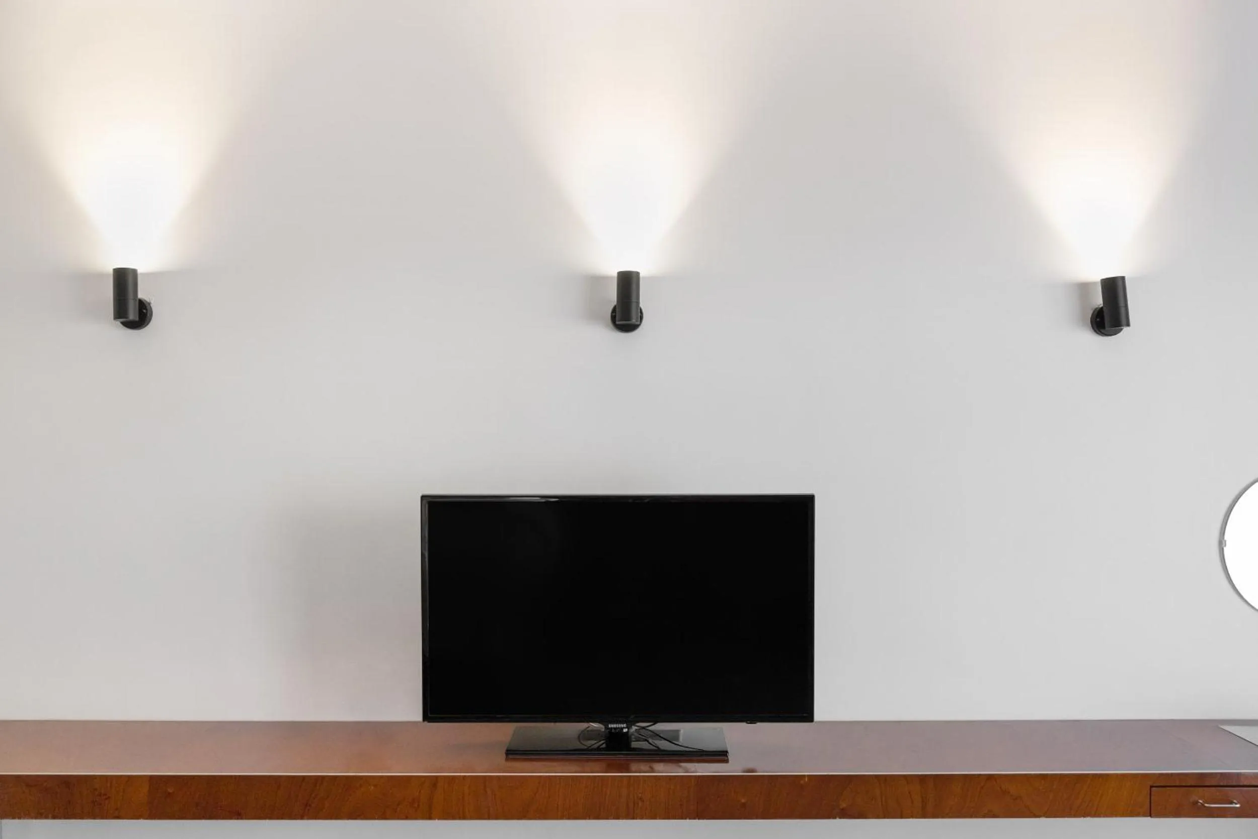 TV and multimedia in Regents Court Sydney