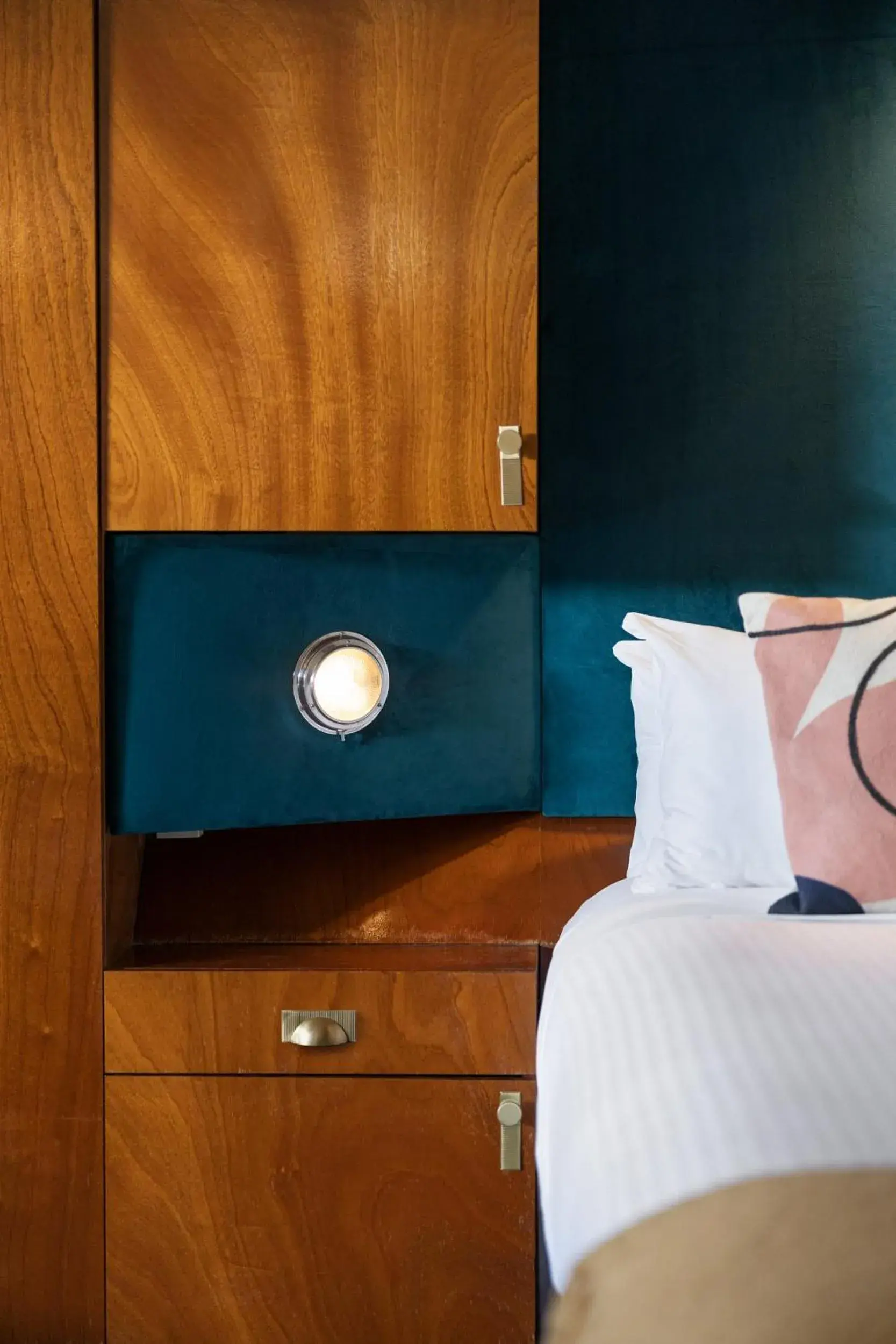 Deluxe Double Studio in Regents Court Sydney Deluxe Double Studio in Regents Court Sydney