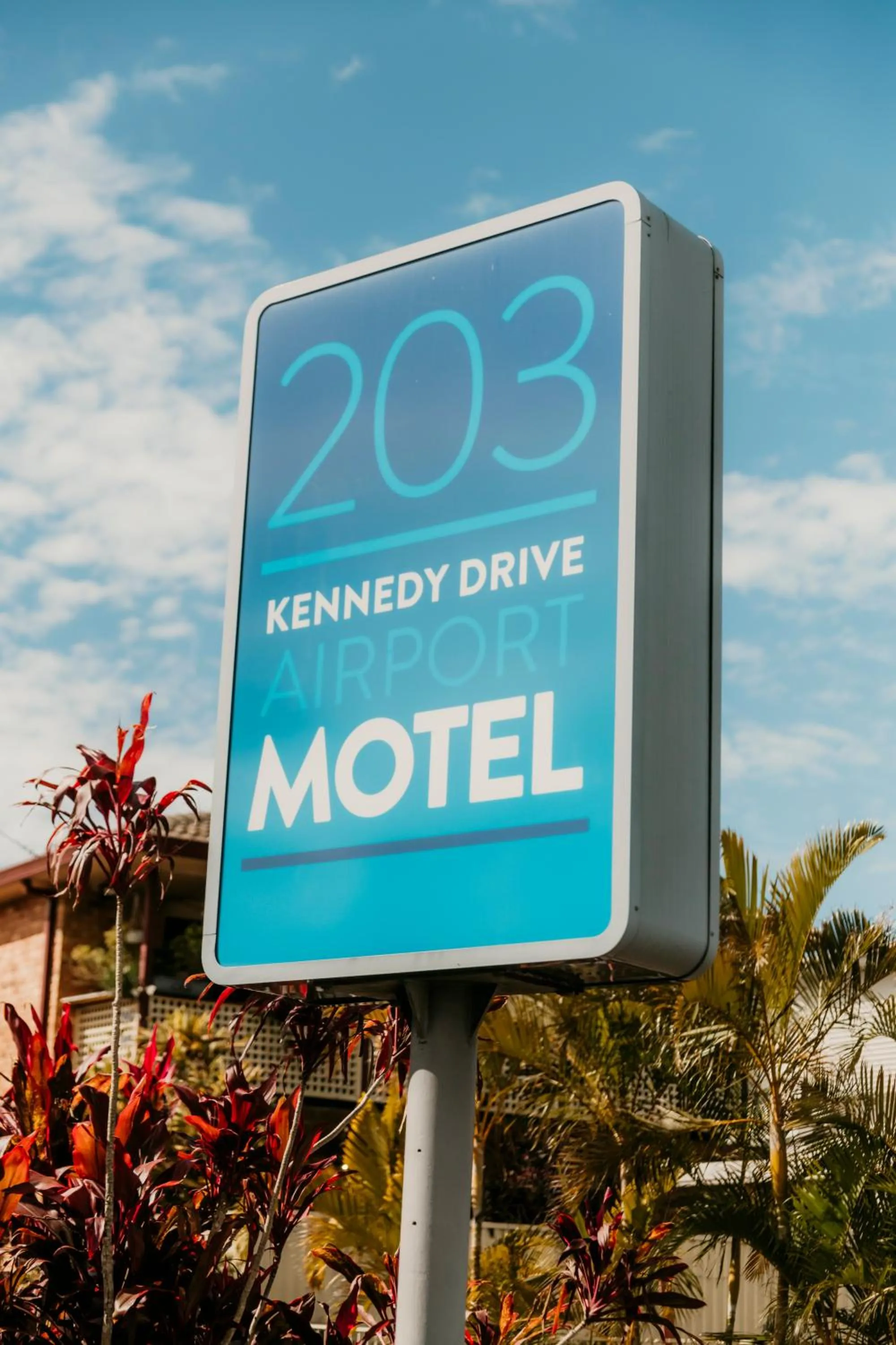 Kennedy Drive Boutique Motel - Close To City Centre & Airport