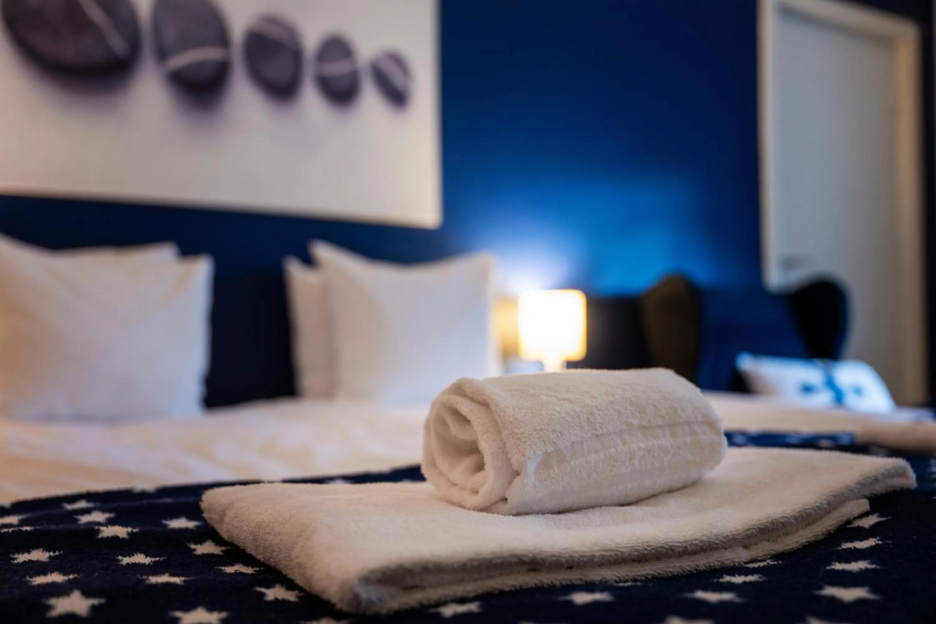 towels, Bed in Port Hotel