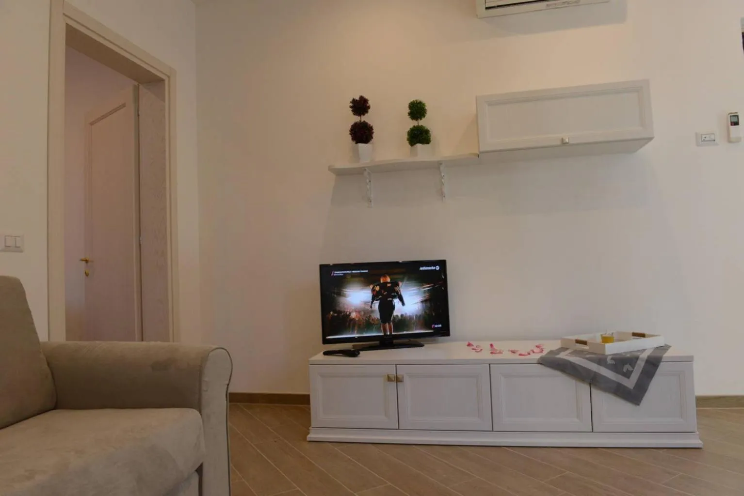 TV and multimedia in Domus Antiqua Residence