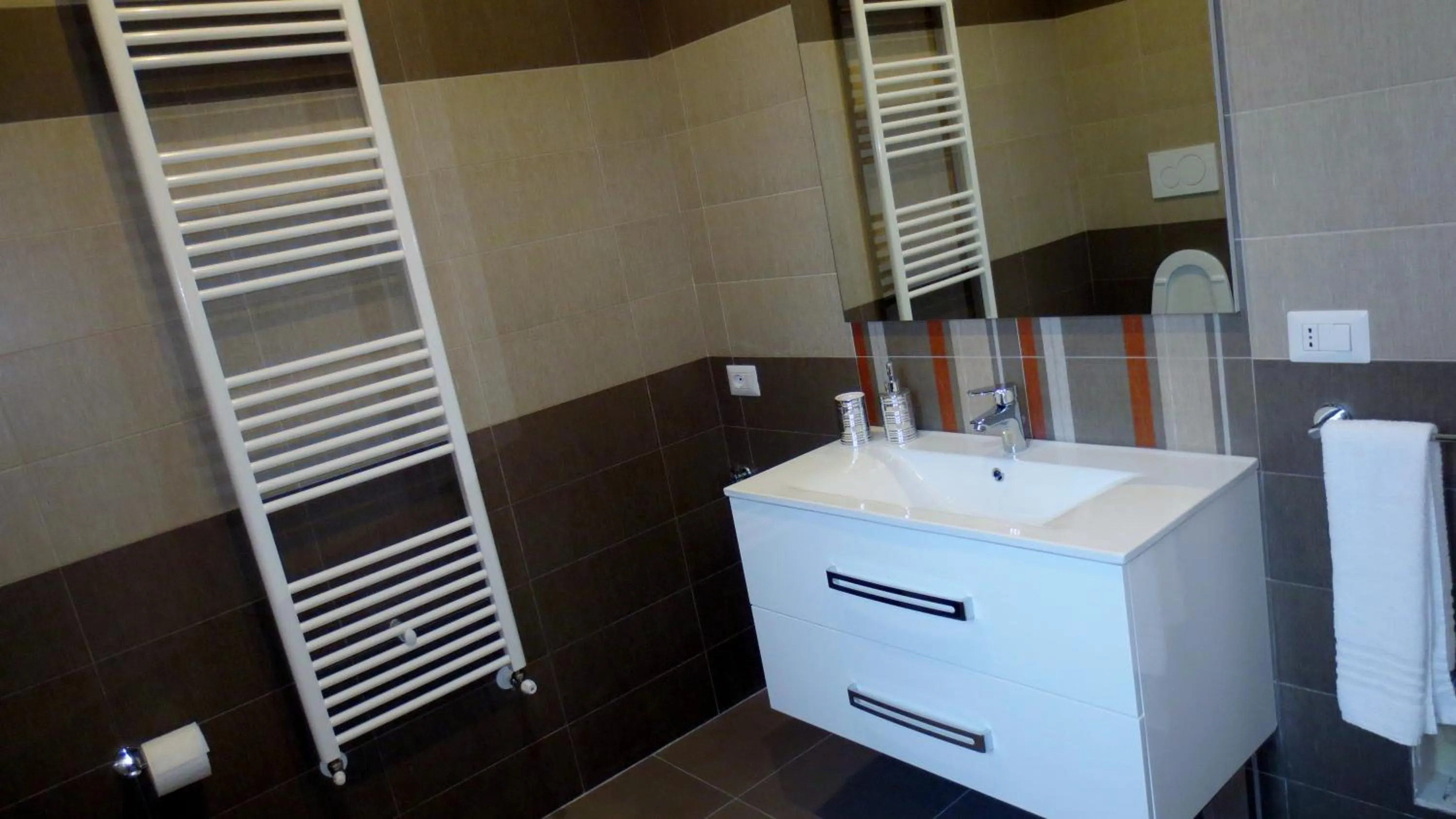 Bathroom in Domus Antiqua Residence