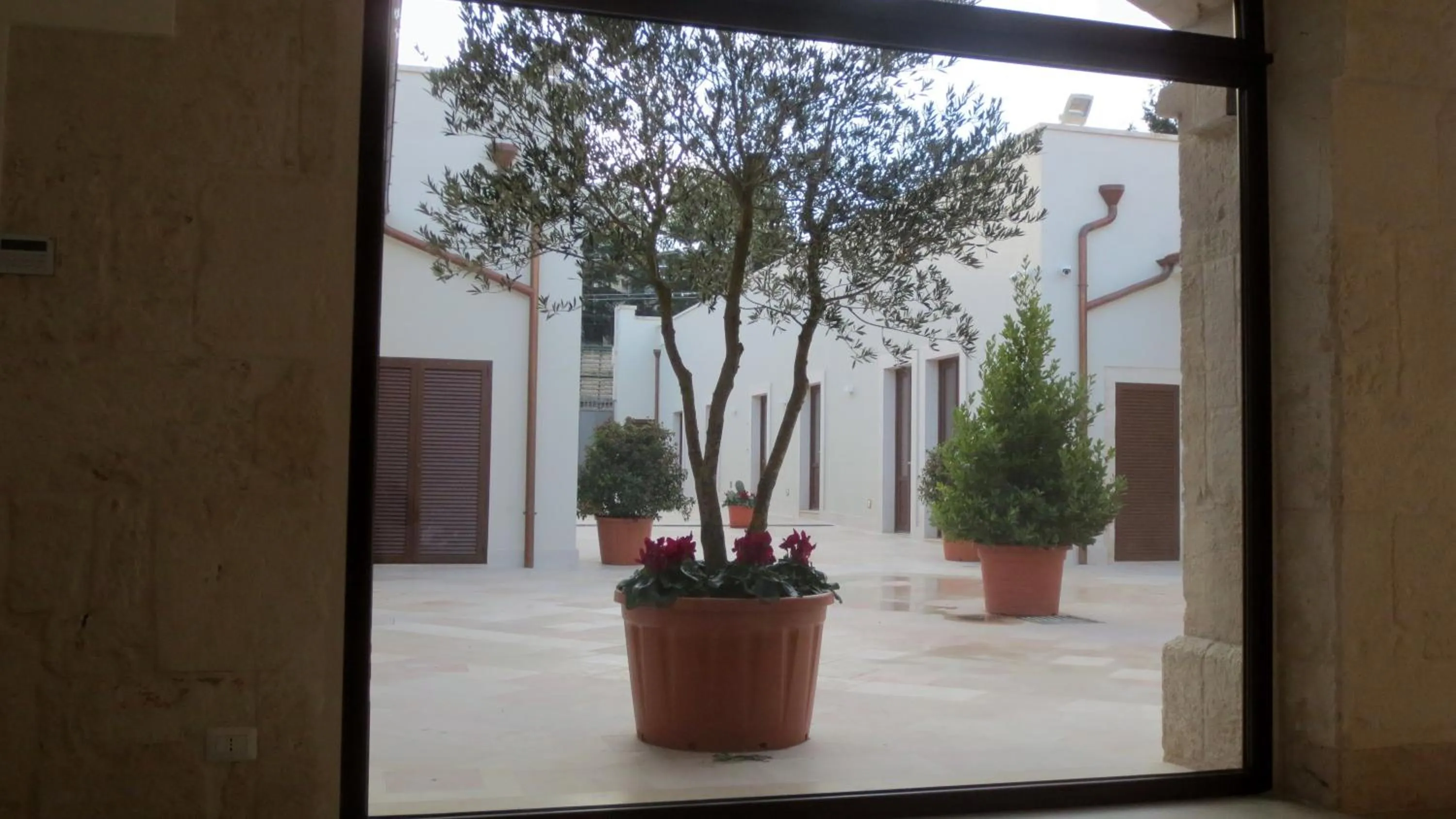 Decorative detail in Domus Antiqua Residence