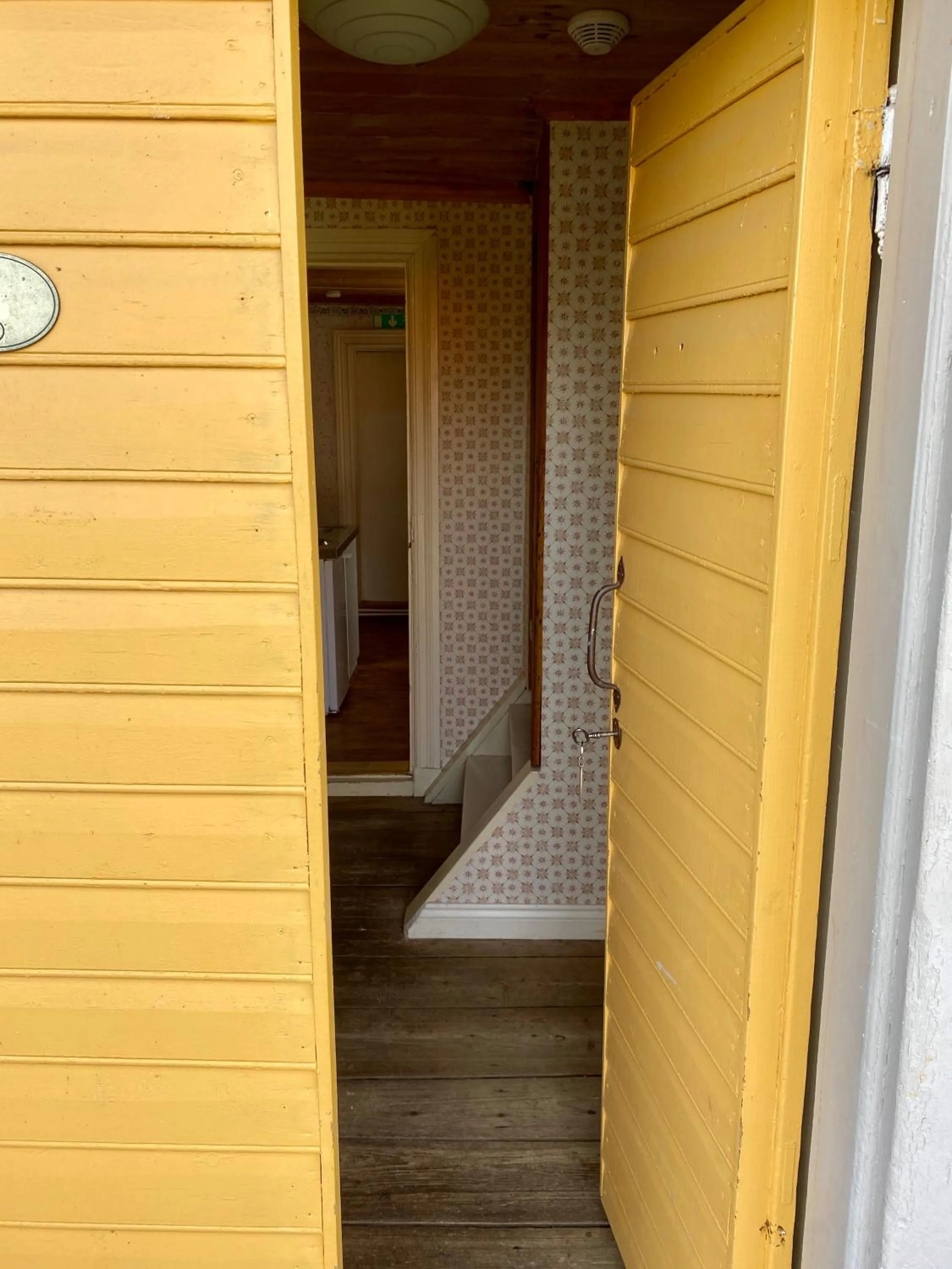 Facade/entrance in Wallby Säteri