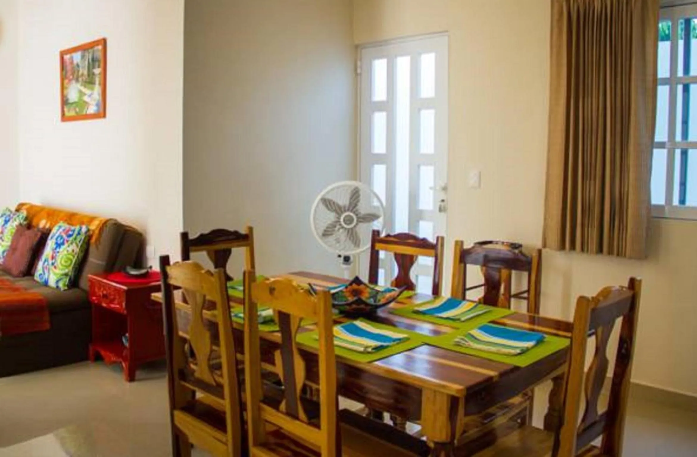 Dining area in Villas Keh