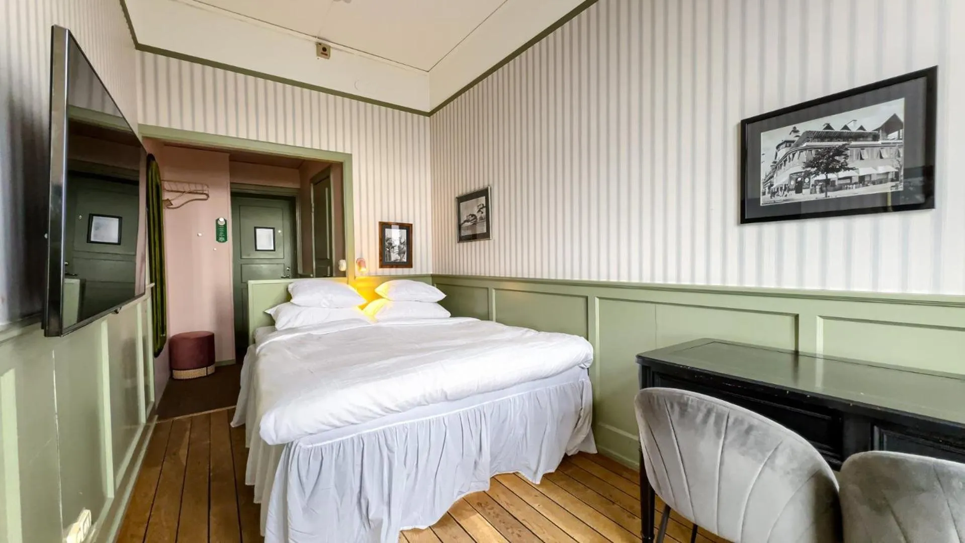 Bedroom, Bed in Waxholms Hotell