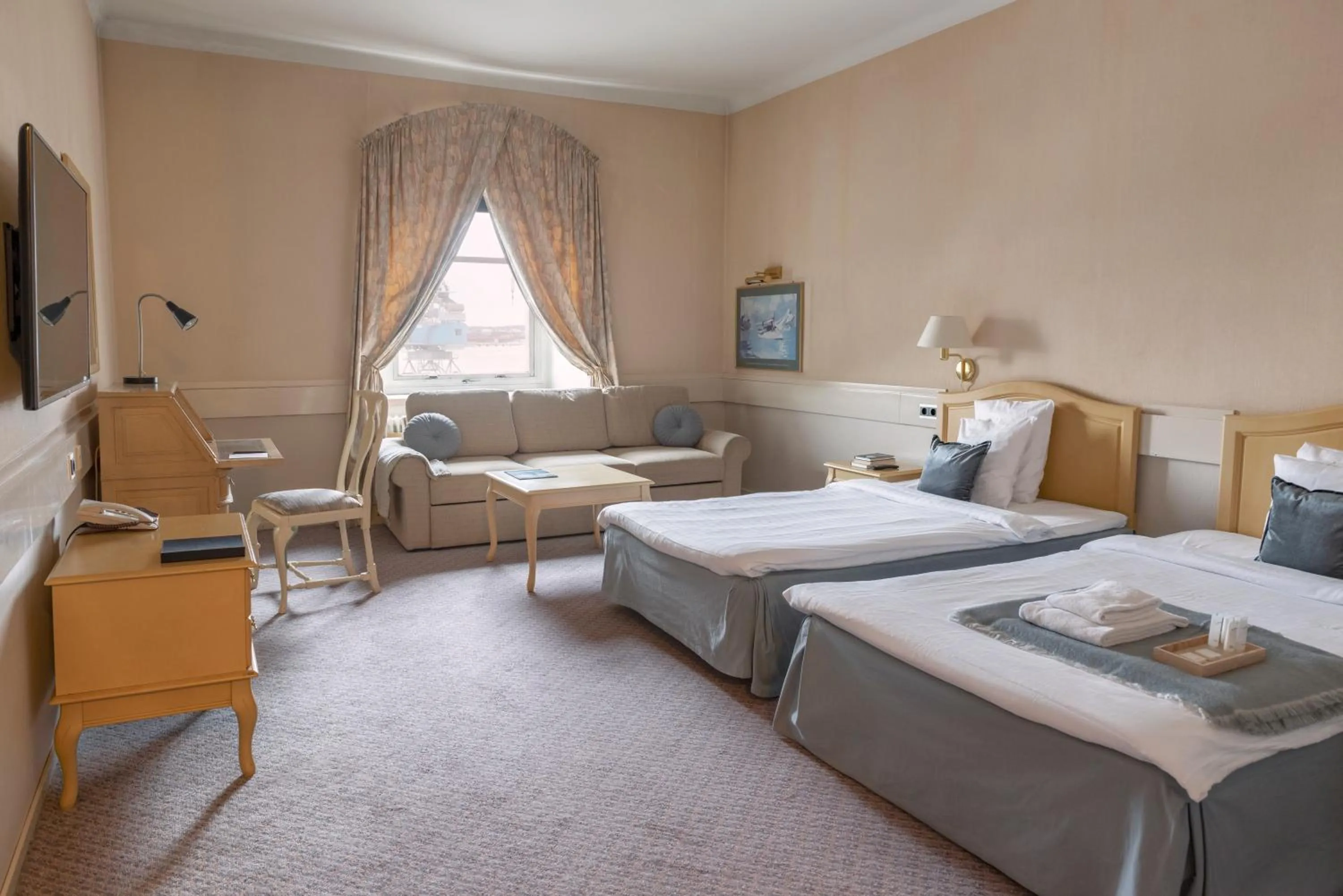 Photo of the whole room, Bed in First Hotel Statt Örnsköldsvik