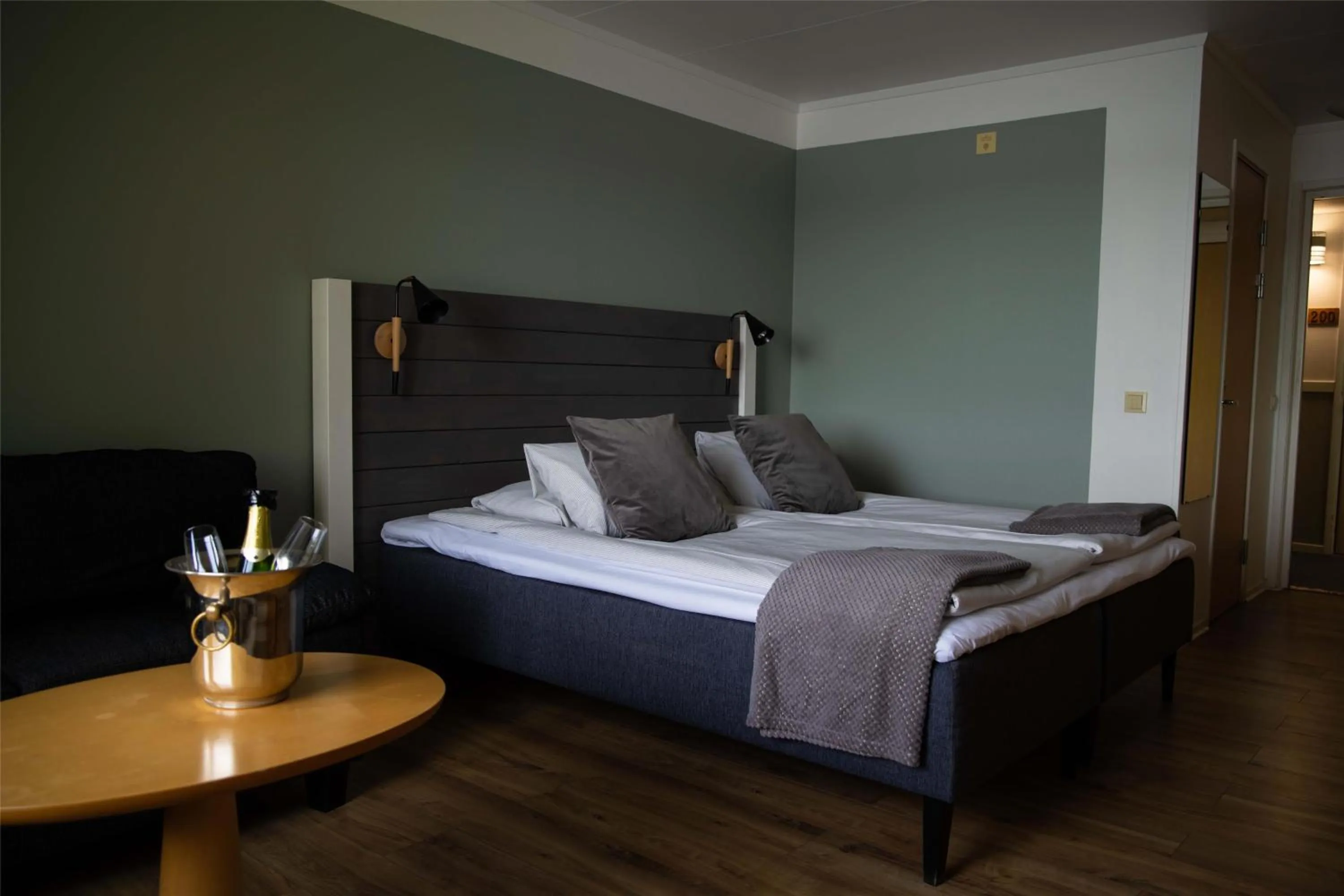 Bedroom, Bed in Hotel Ullinge