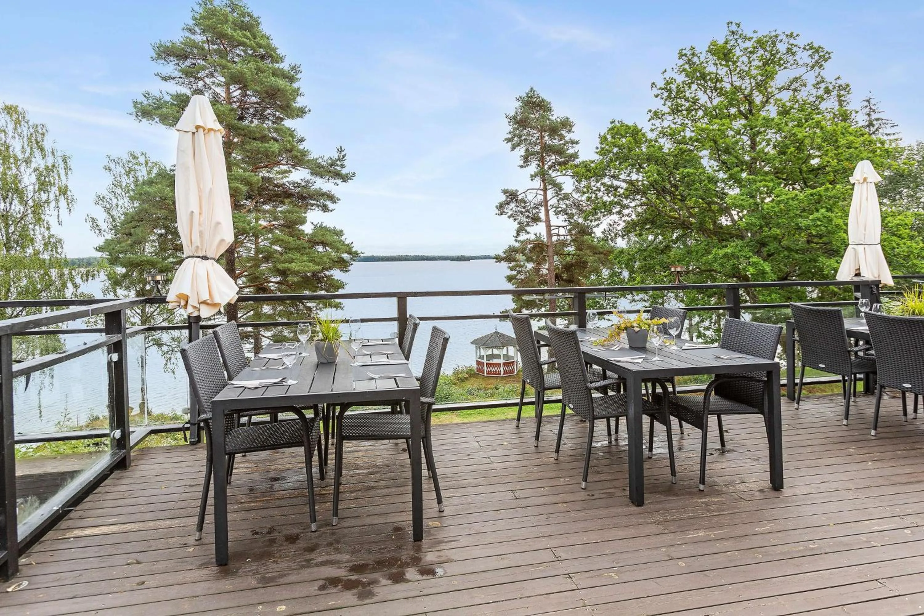 Restaurant/places to eat in Hotel Ullinge