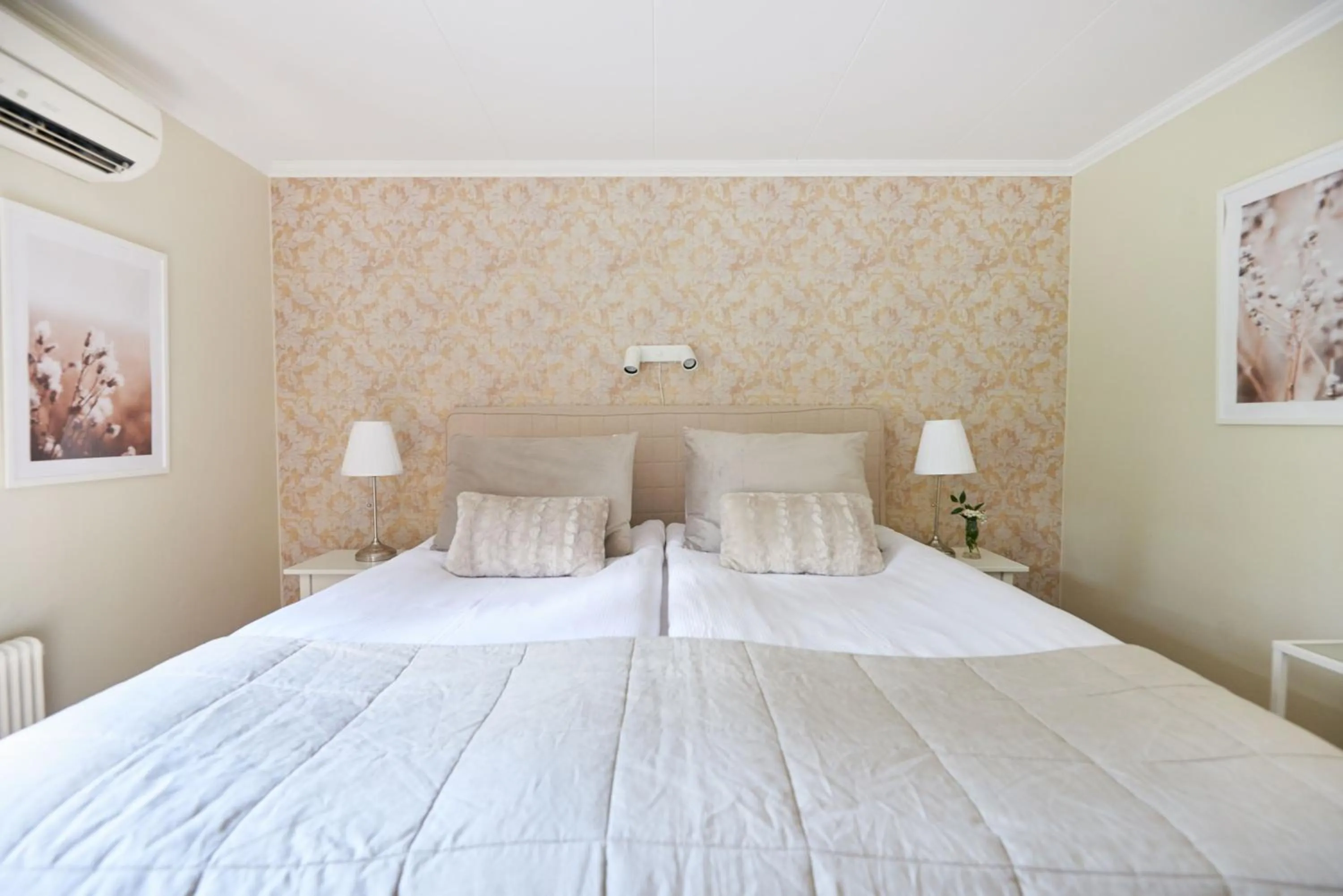 Bed in Mullsjö Hotell & Konferens