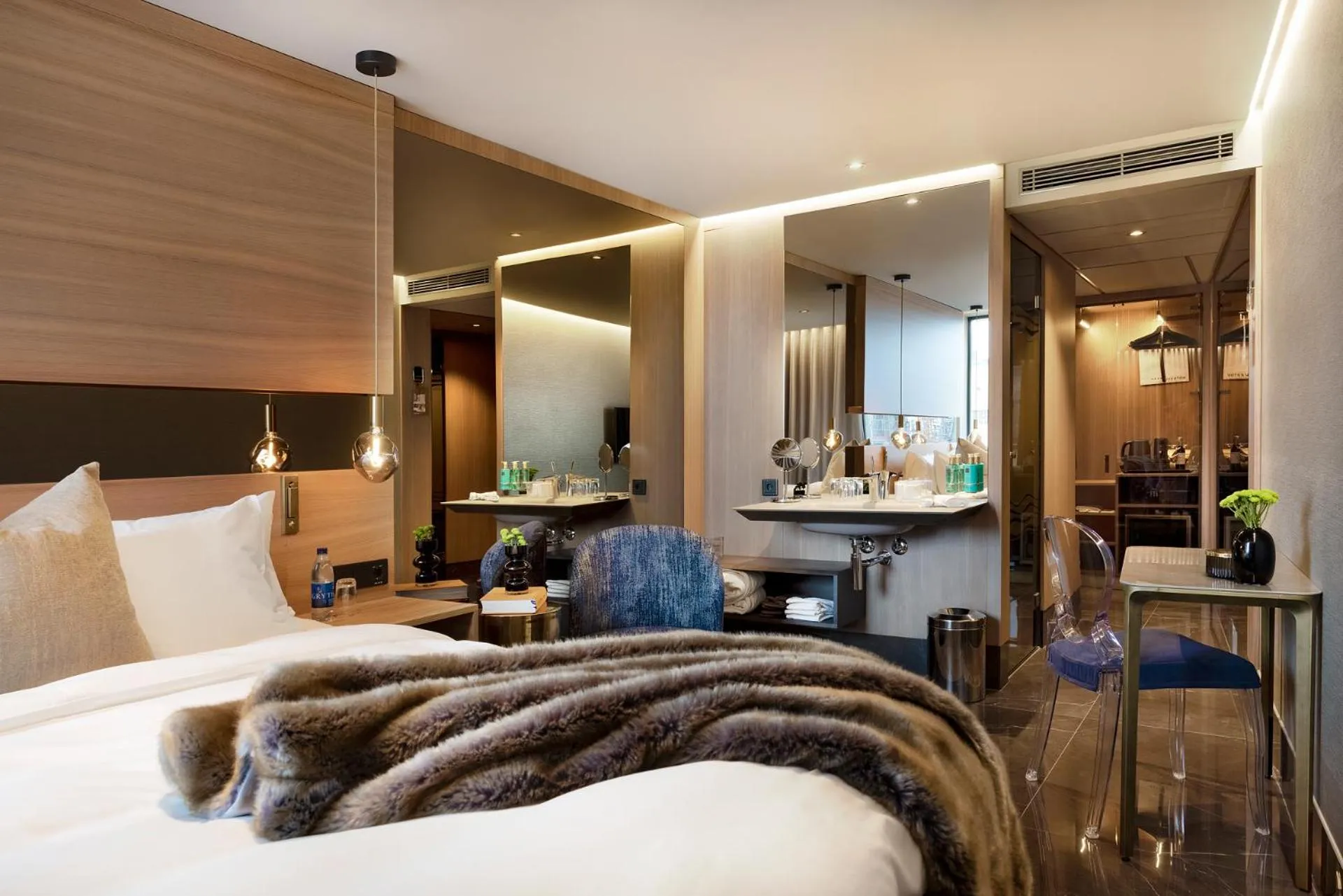 Bedroom, Bed in Hotel Riverton