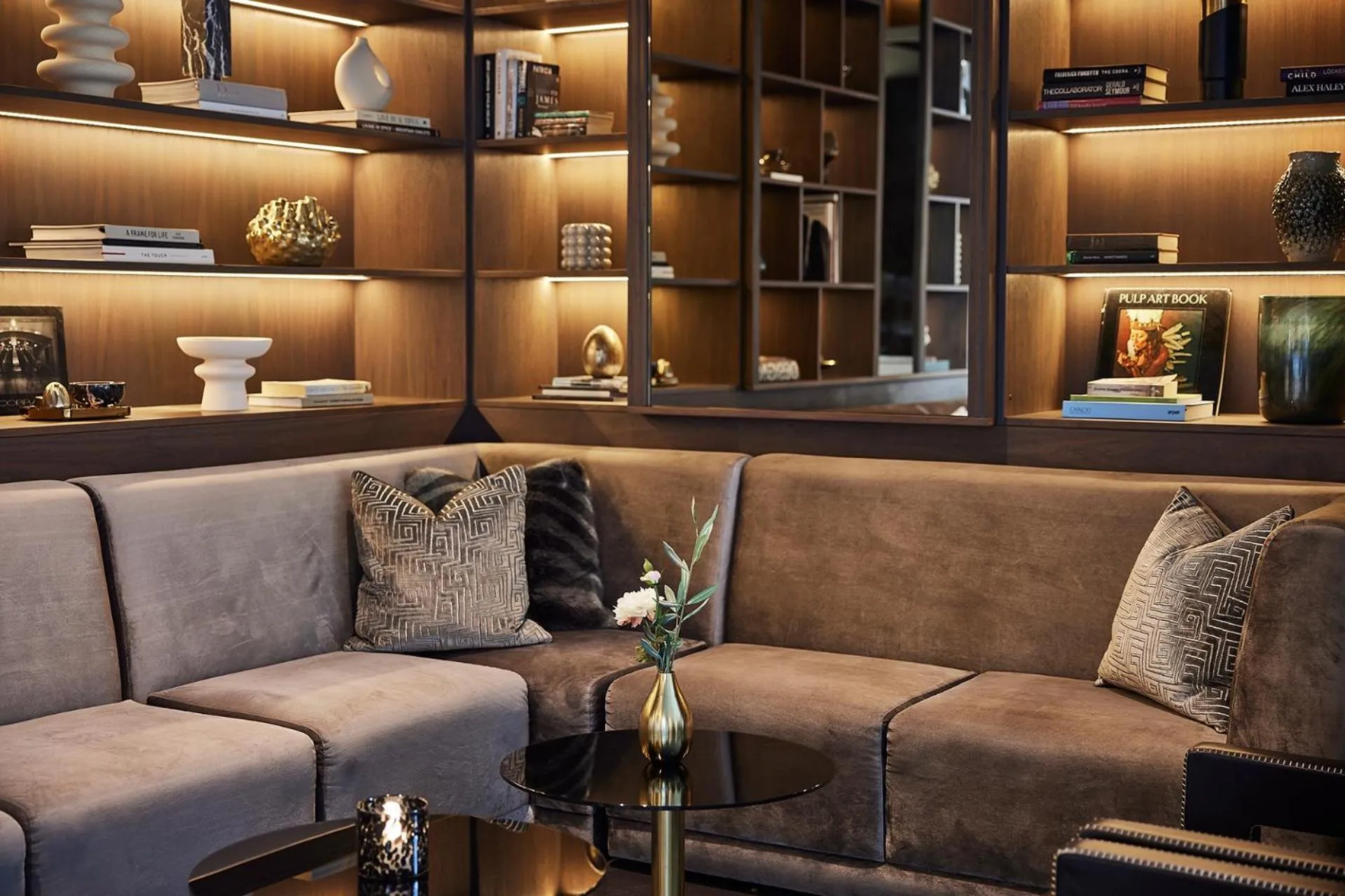 Lounge or bar in Hotel Riverton