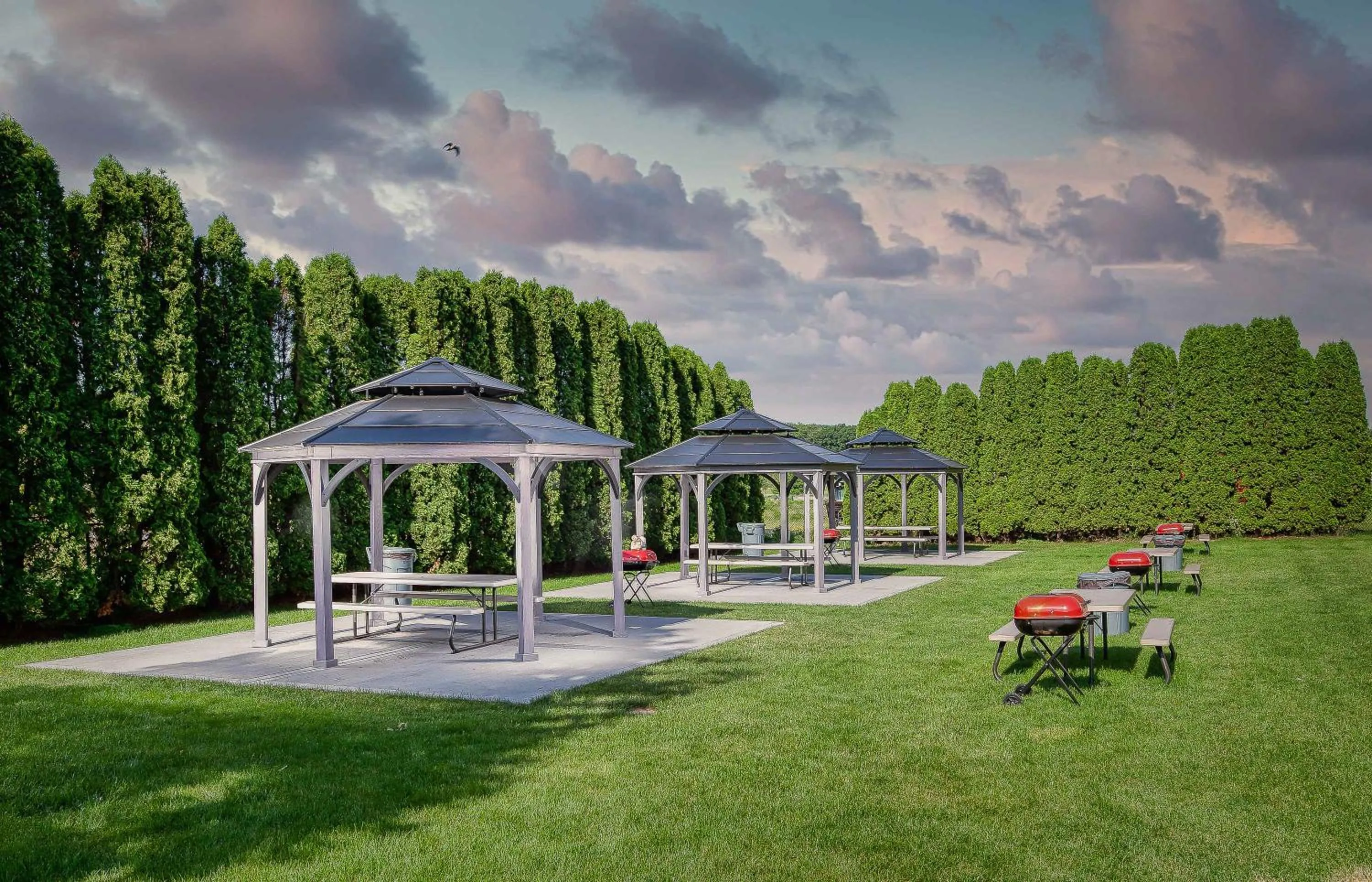 Grand Marquis Waterpark Hotel & Suites