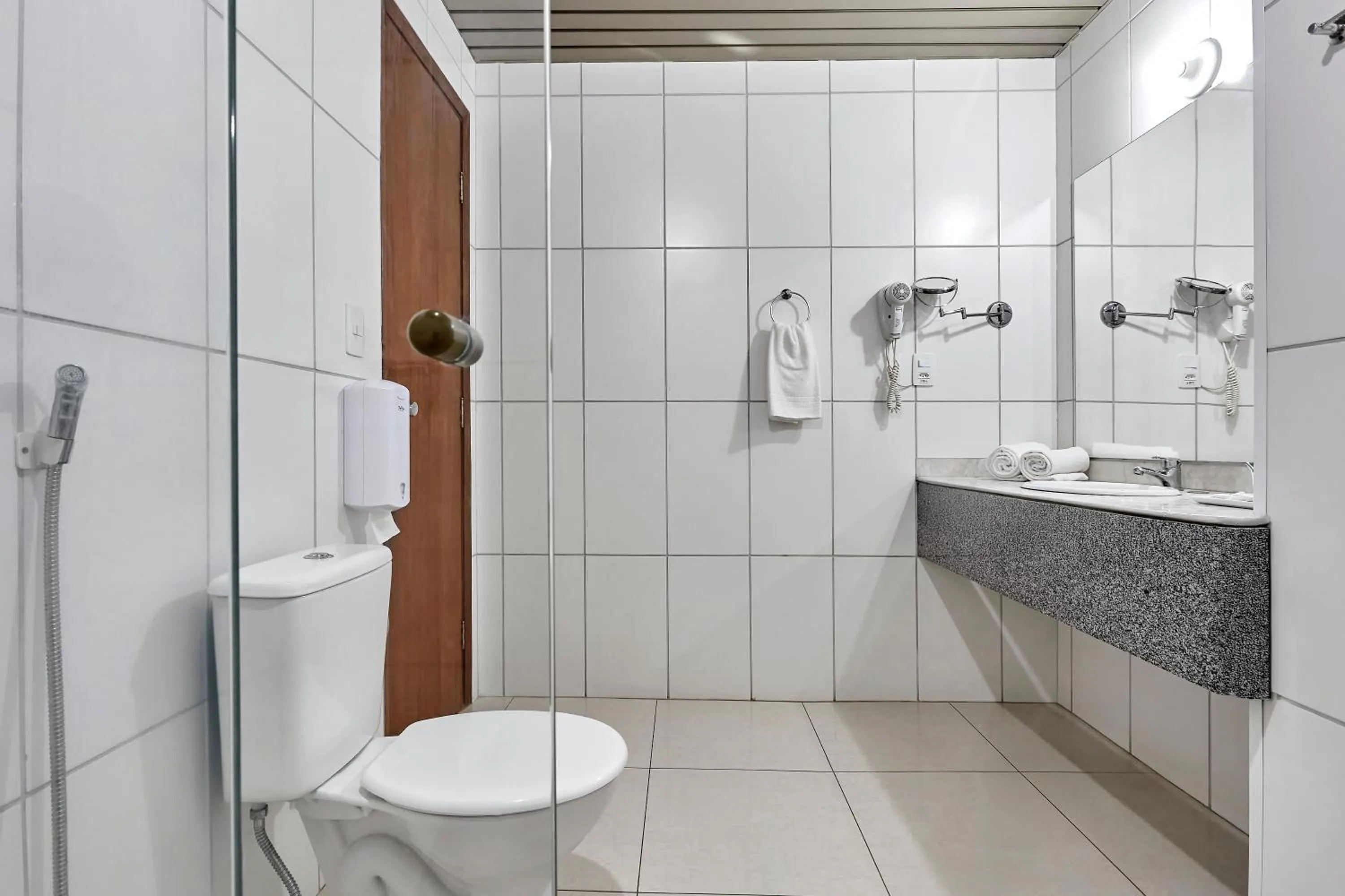 Bathroom in Hotel Nacional Inn Limeira