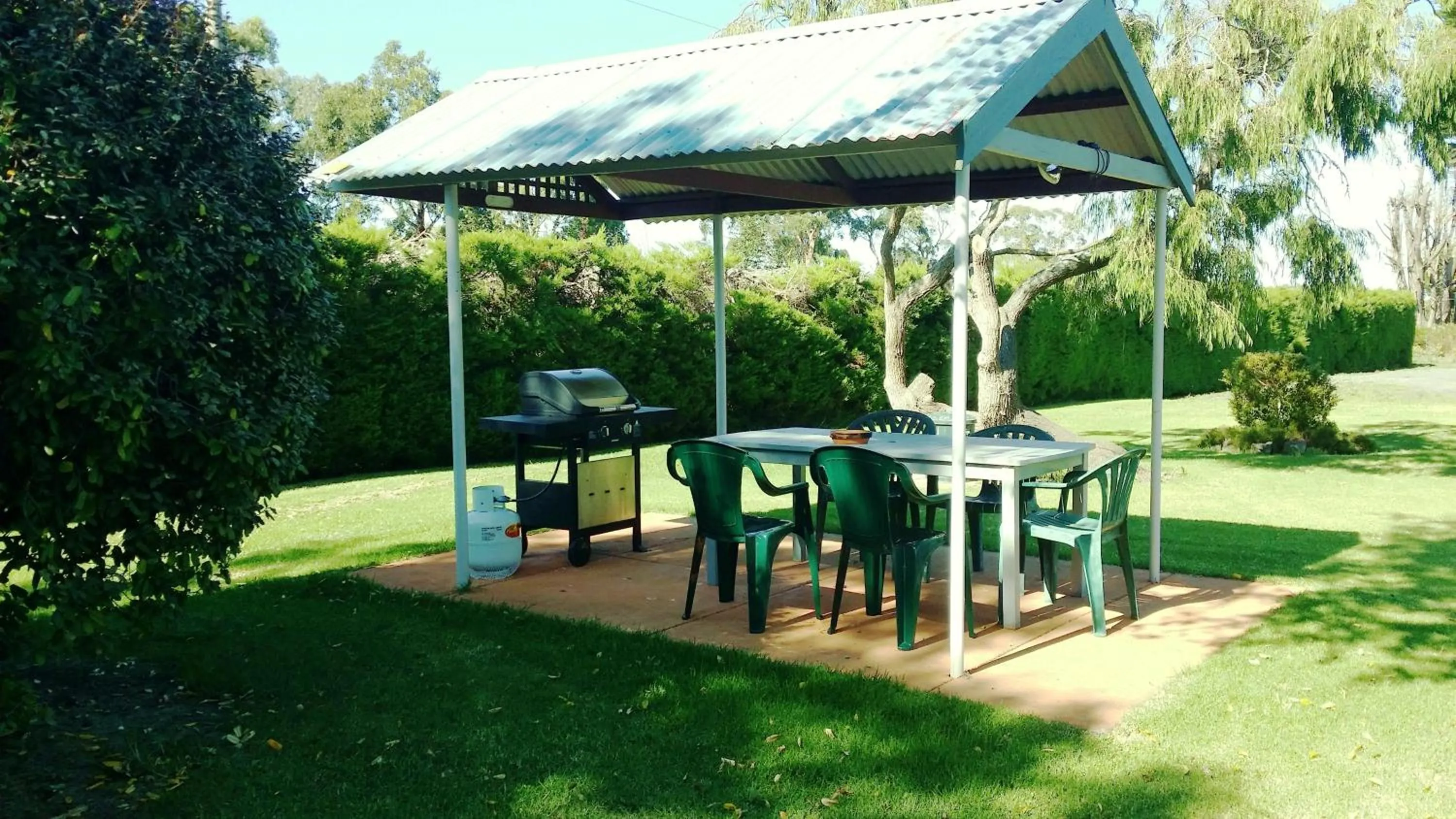 BBQ facilities in The Terang Motor Inn