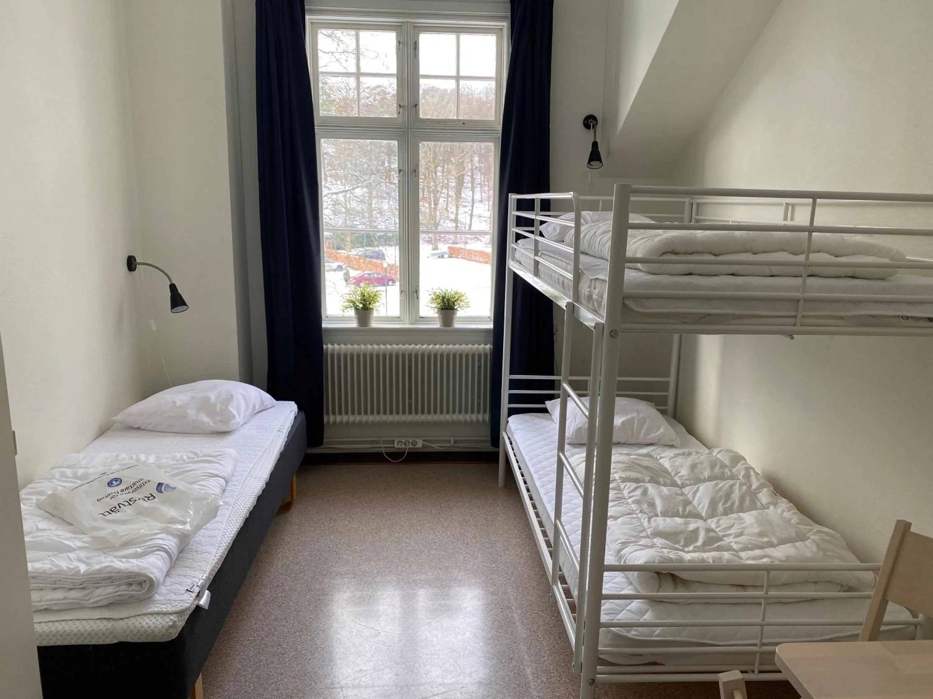 Bed in Ronneby Brunnspark Vandrarhem och B&B
