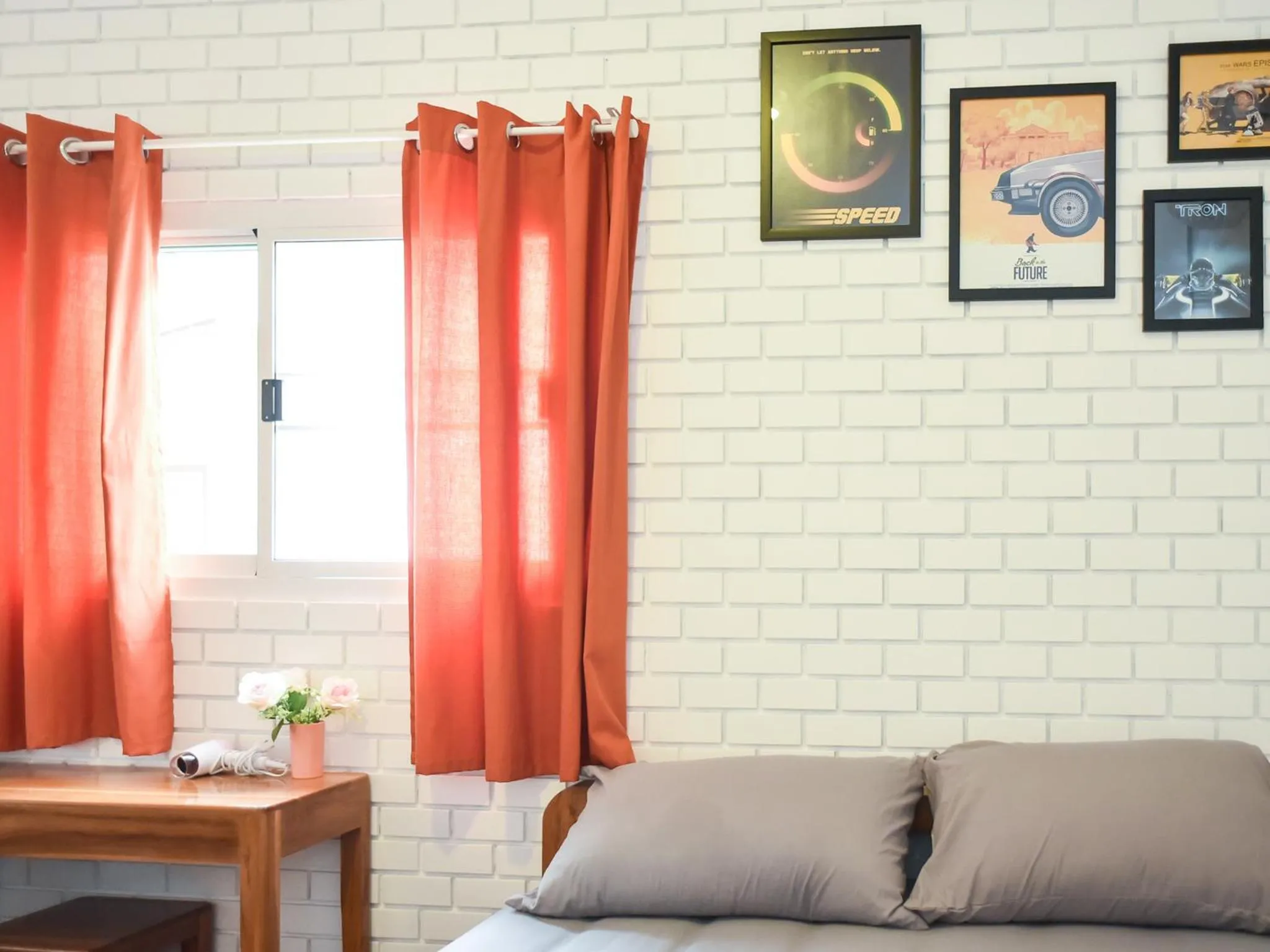 Decorative detail in The Garage