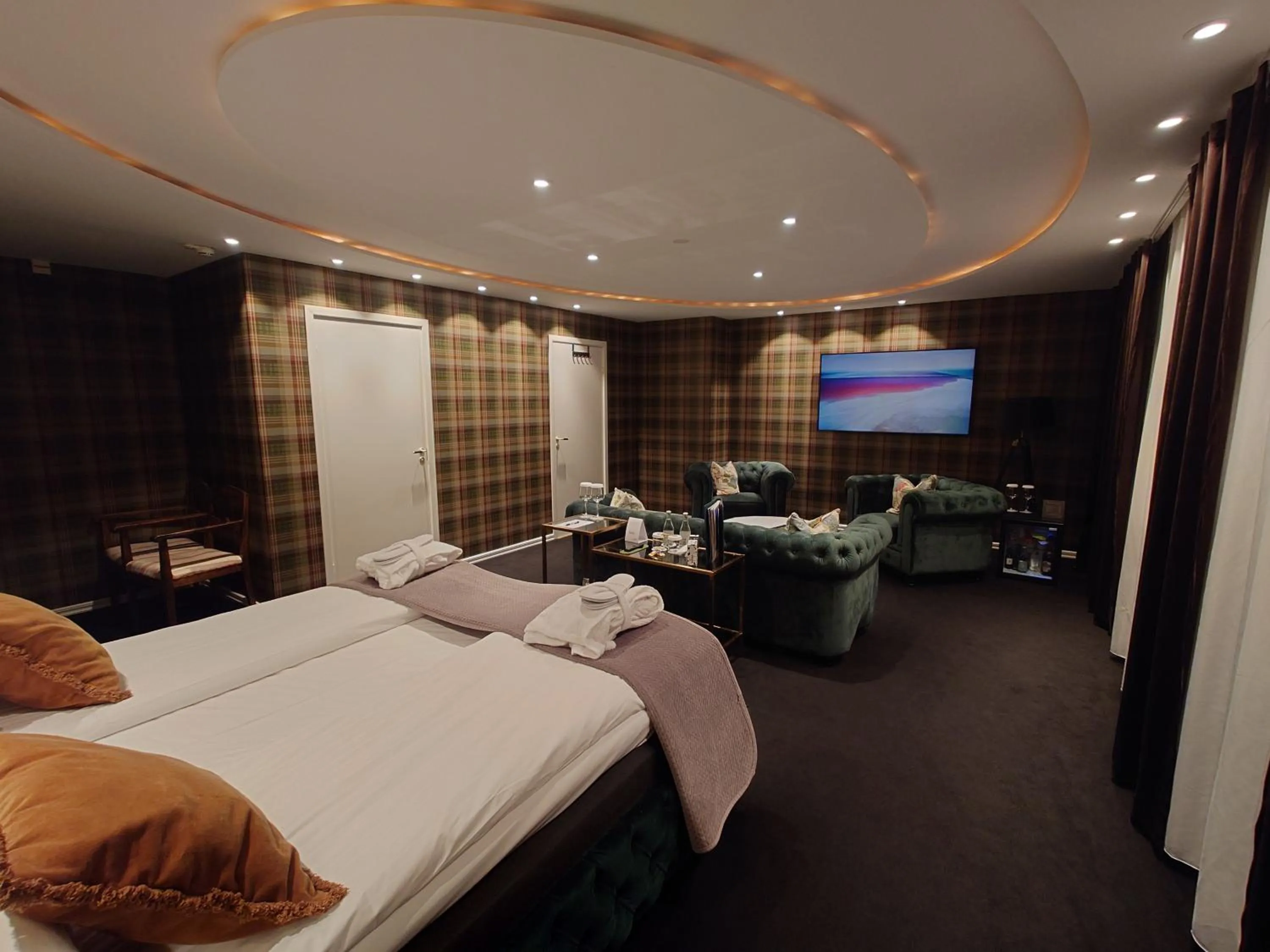 Photo of the whole room, Bed in Palace Hotell