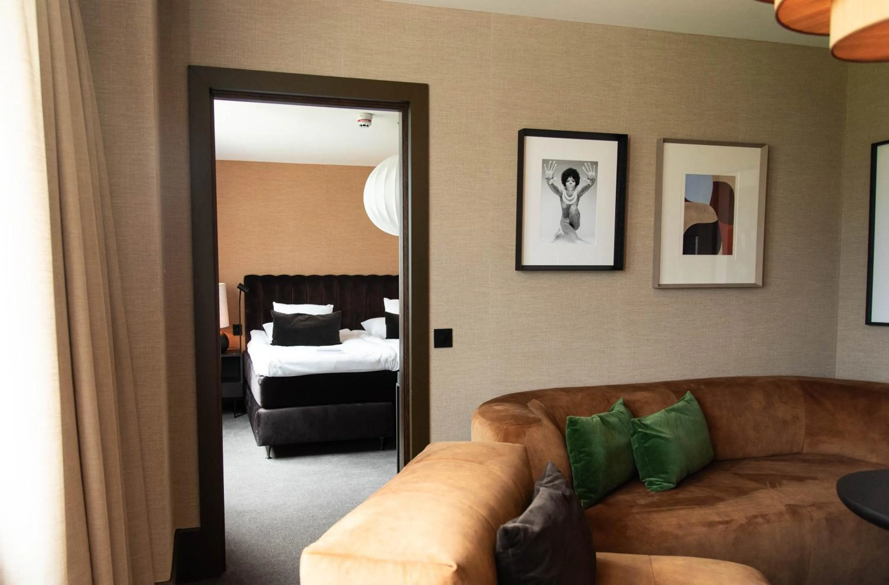 Living room, Bed in Billingehus