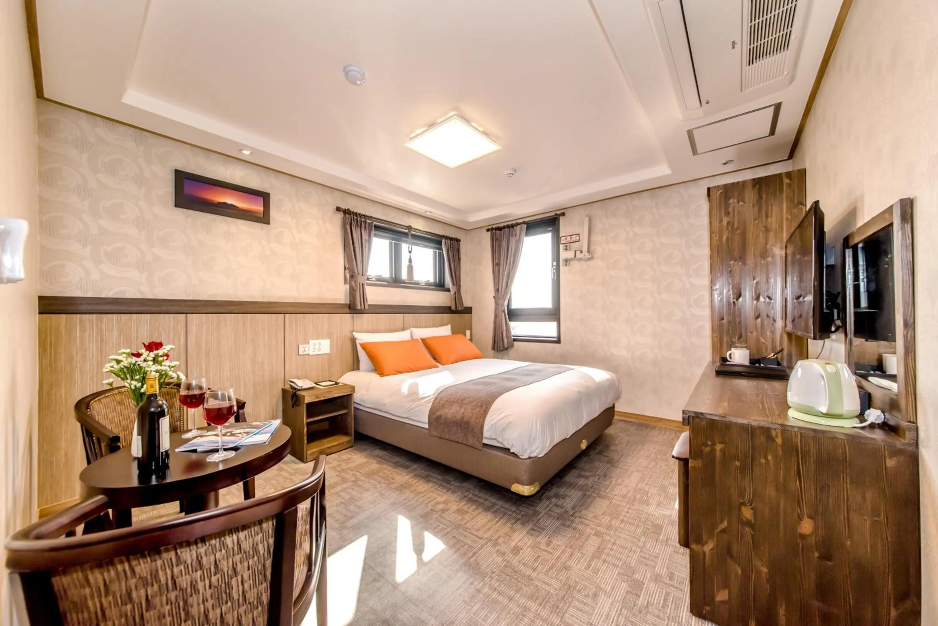 Photo of the whole room, Bed in Index Hotel J Dream Jeju