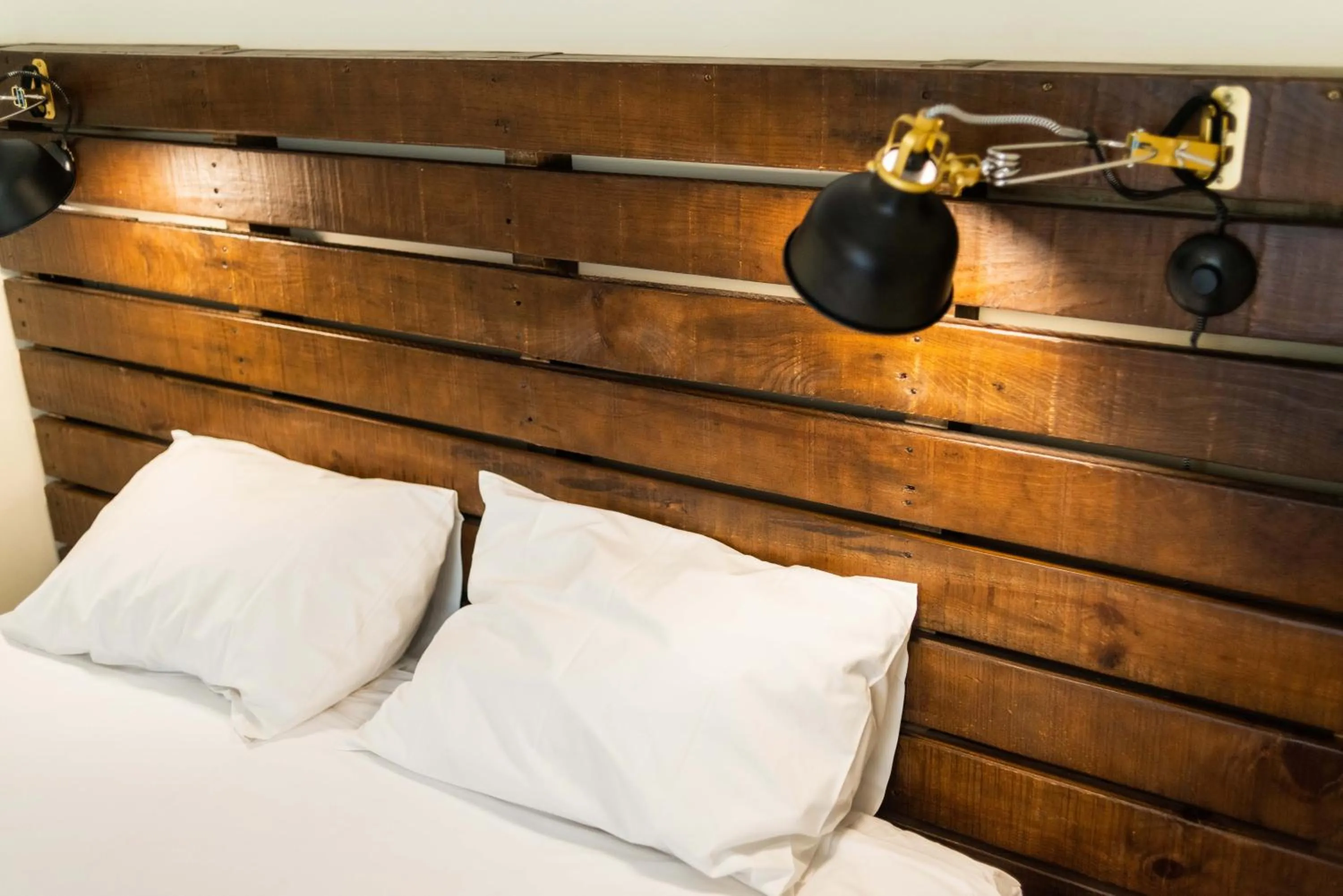 Bed in Sant Jordi Hostels Lisbon