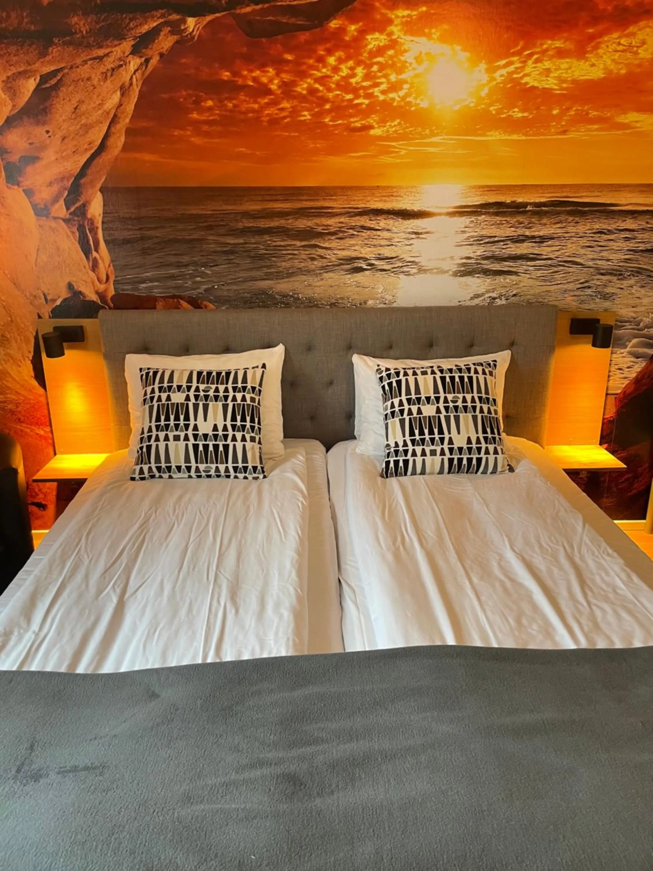 Bedroom, Bed in Björkbackens Karaktärshotell