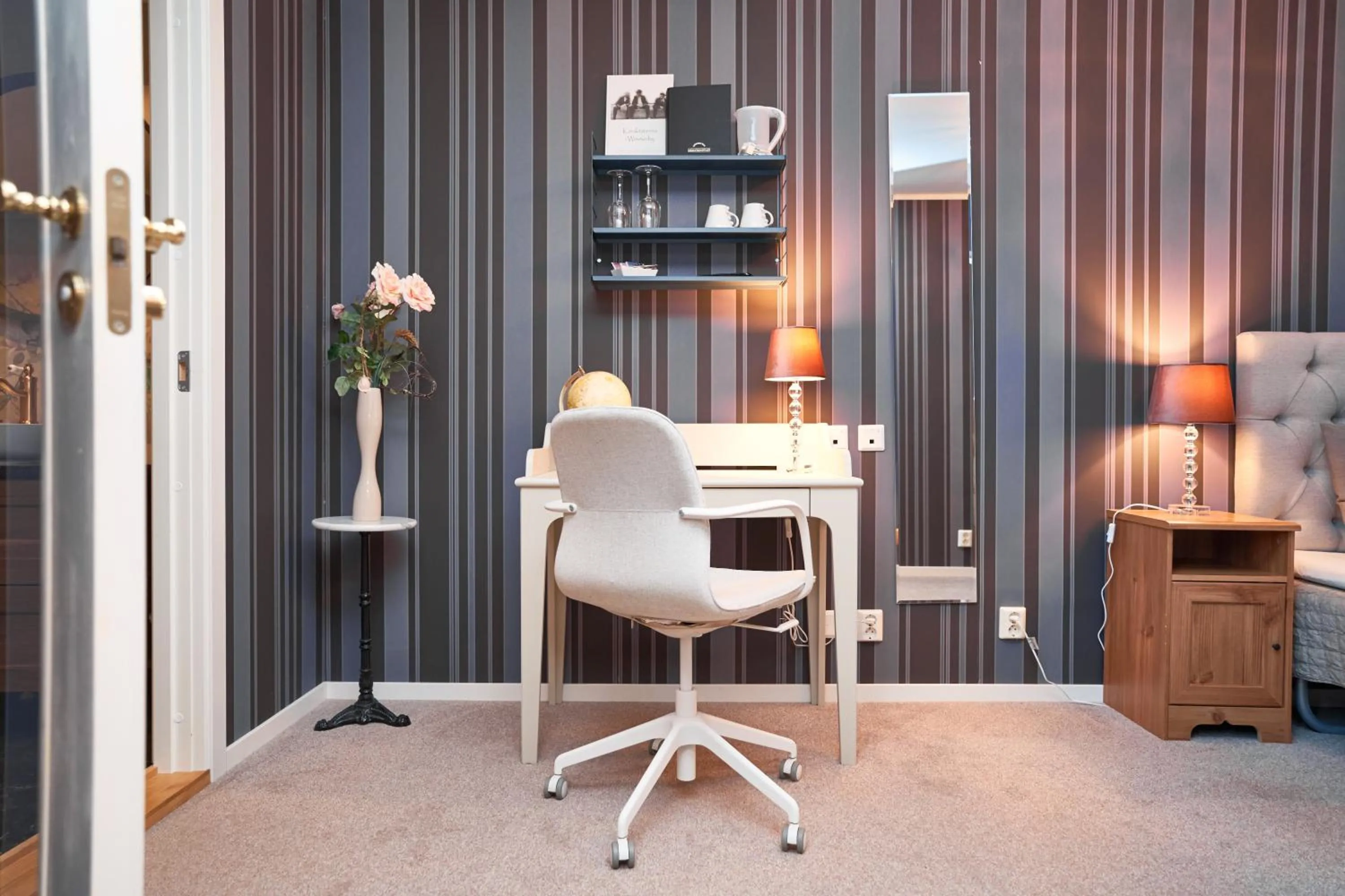 Bedroom in Björkbackens Karaktärshotell