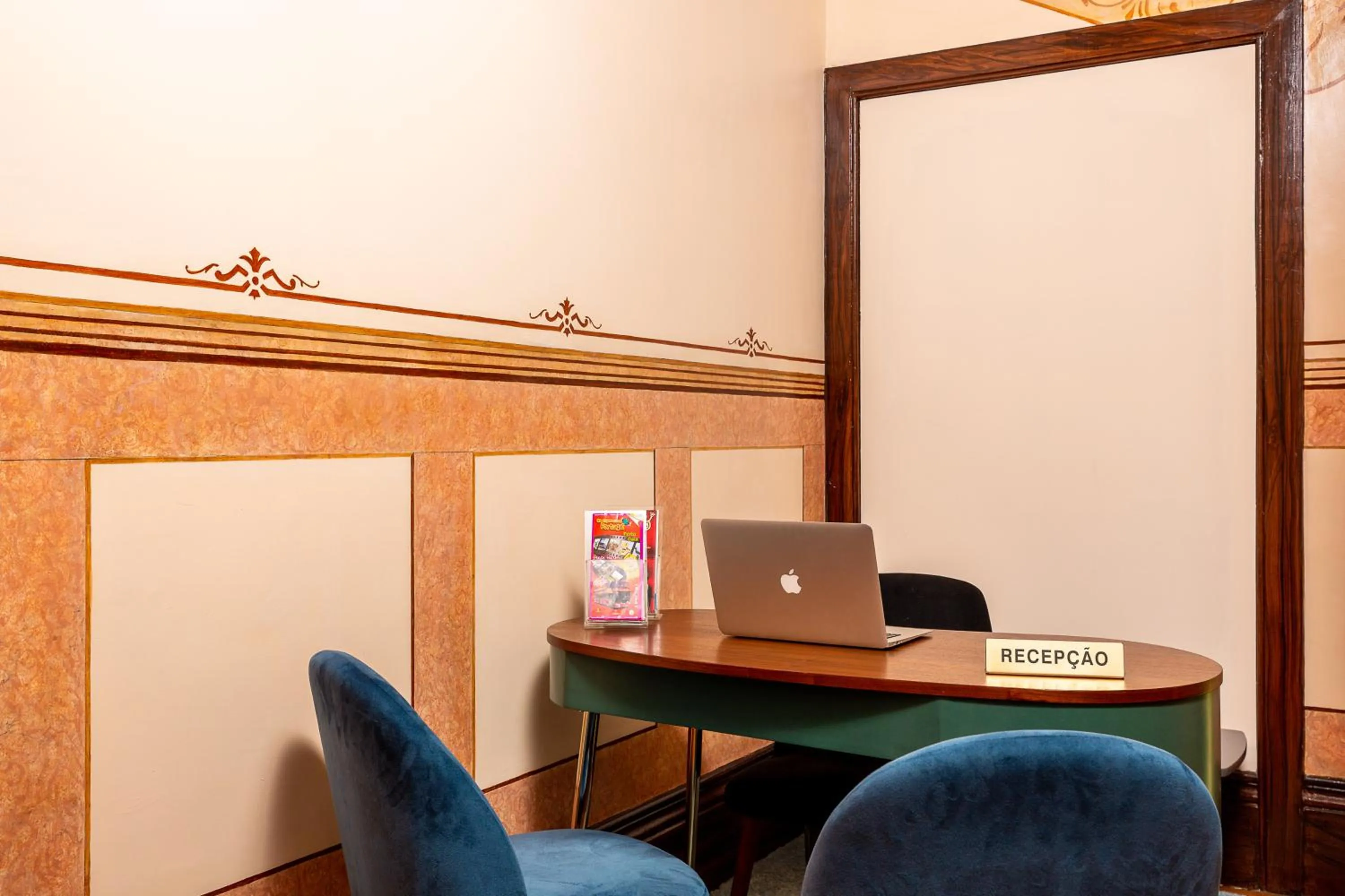 Lobby or reception in YOUROPO - Bolhao