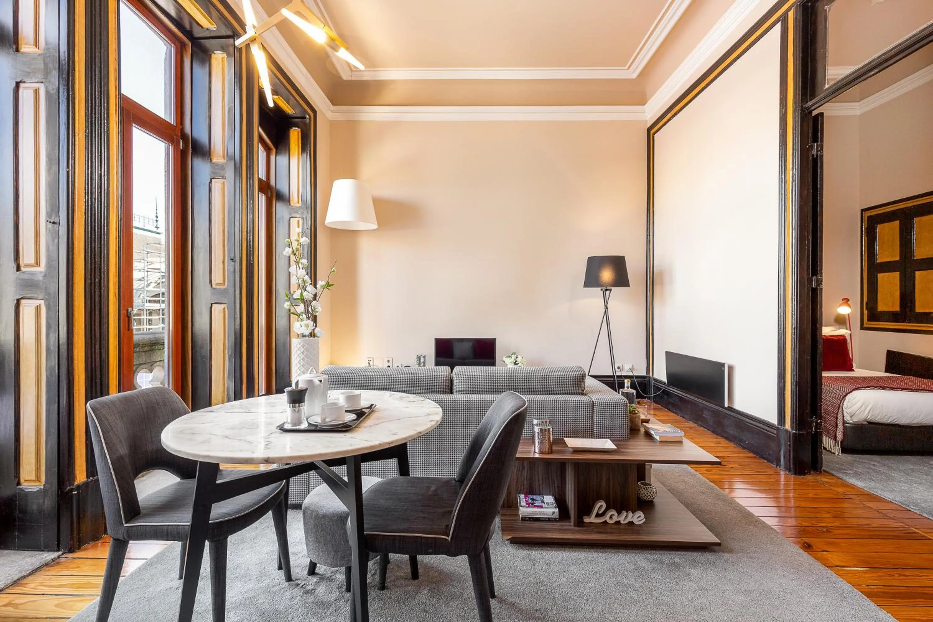 Living room, Bed in YOUROPO - Bolhao