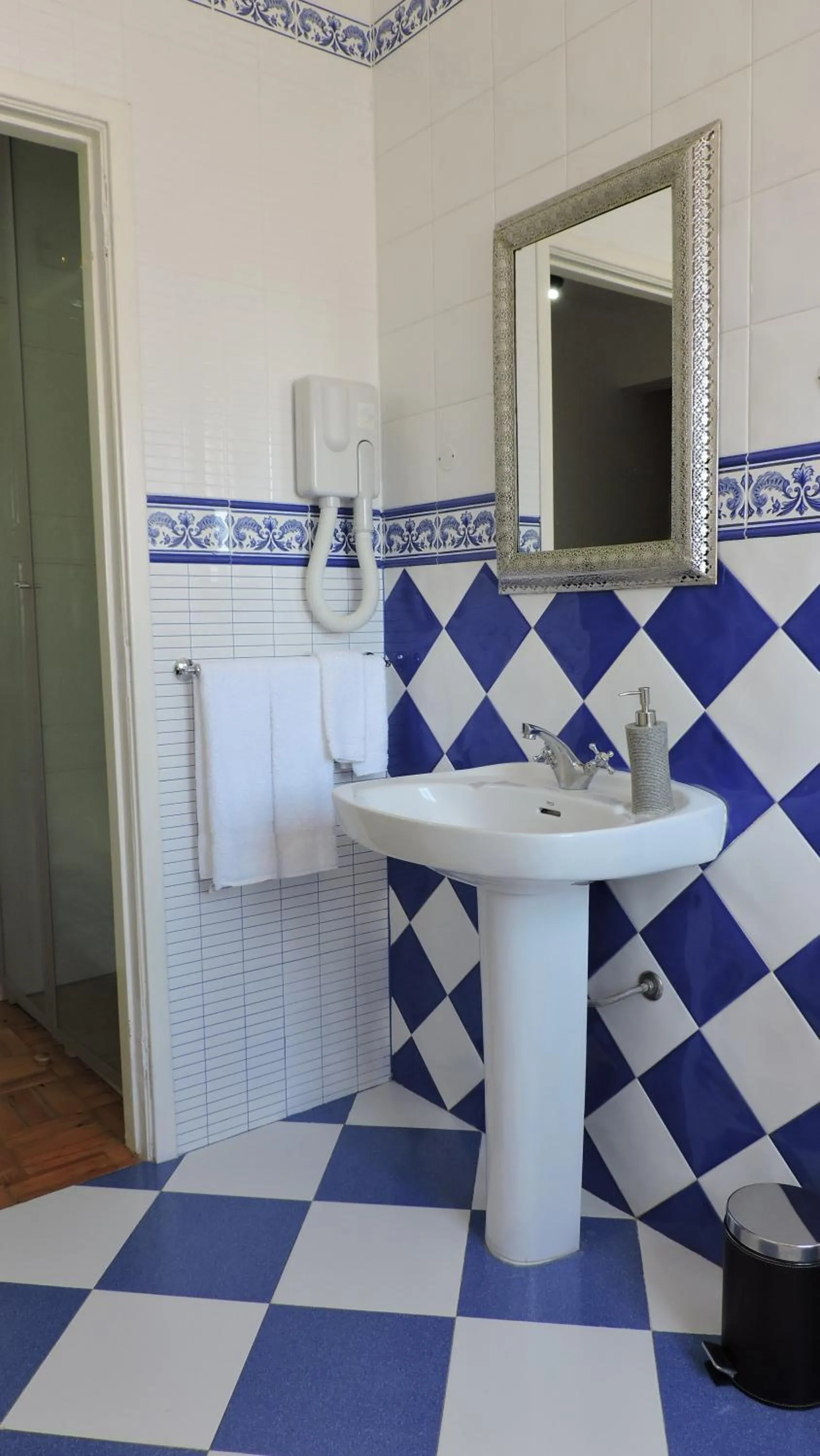 Bathroom in Estalagem da Liberdade
