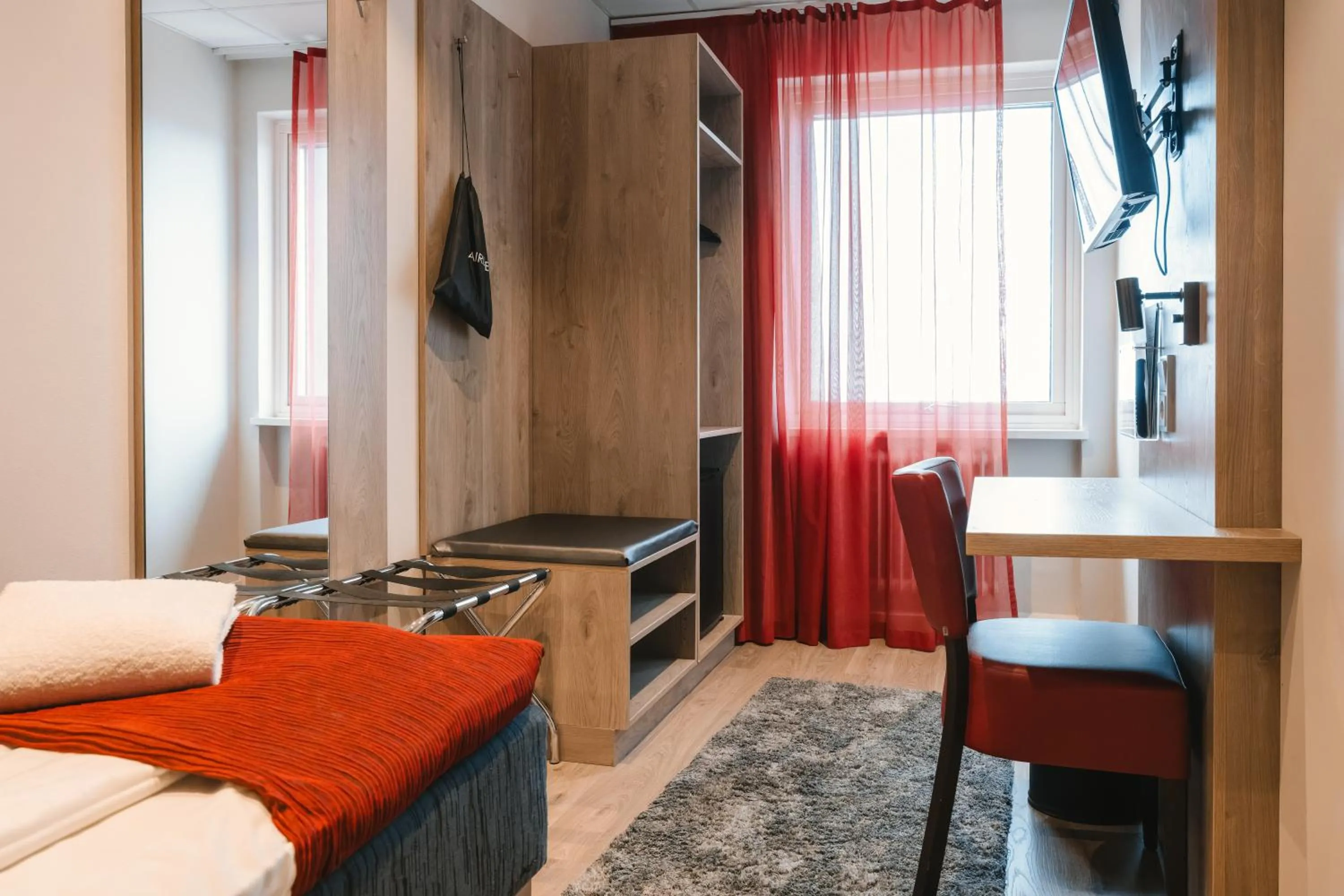 Bed in Dream - Luxury Hostel