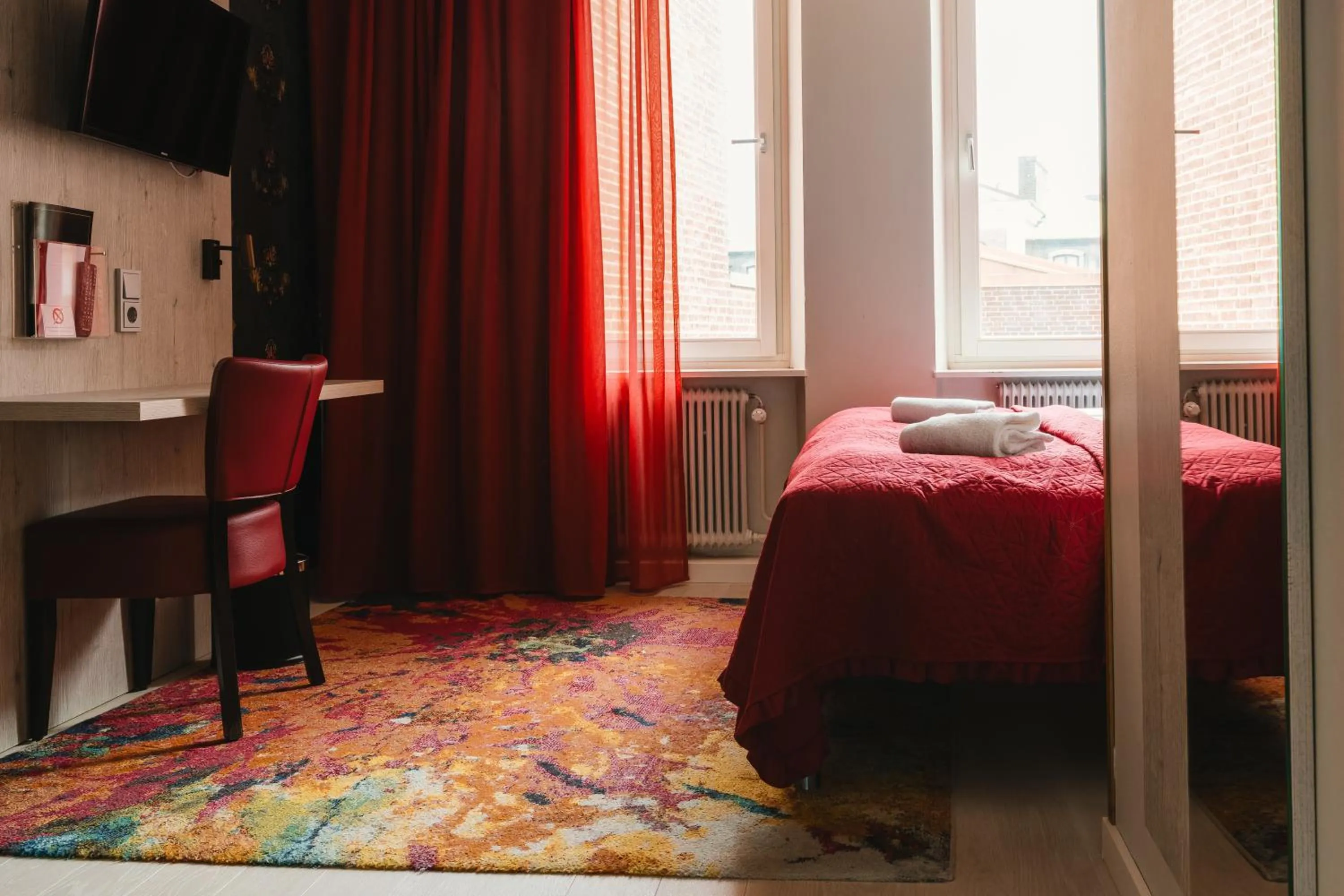 Bed in Dream - Luxury Hostel